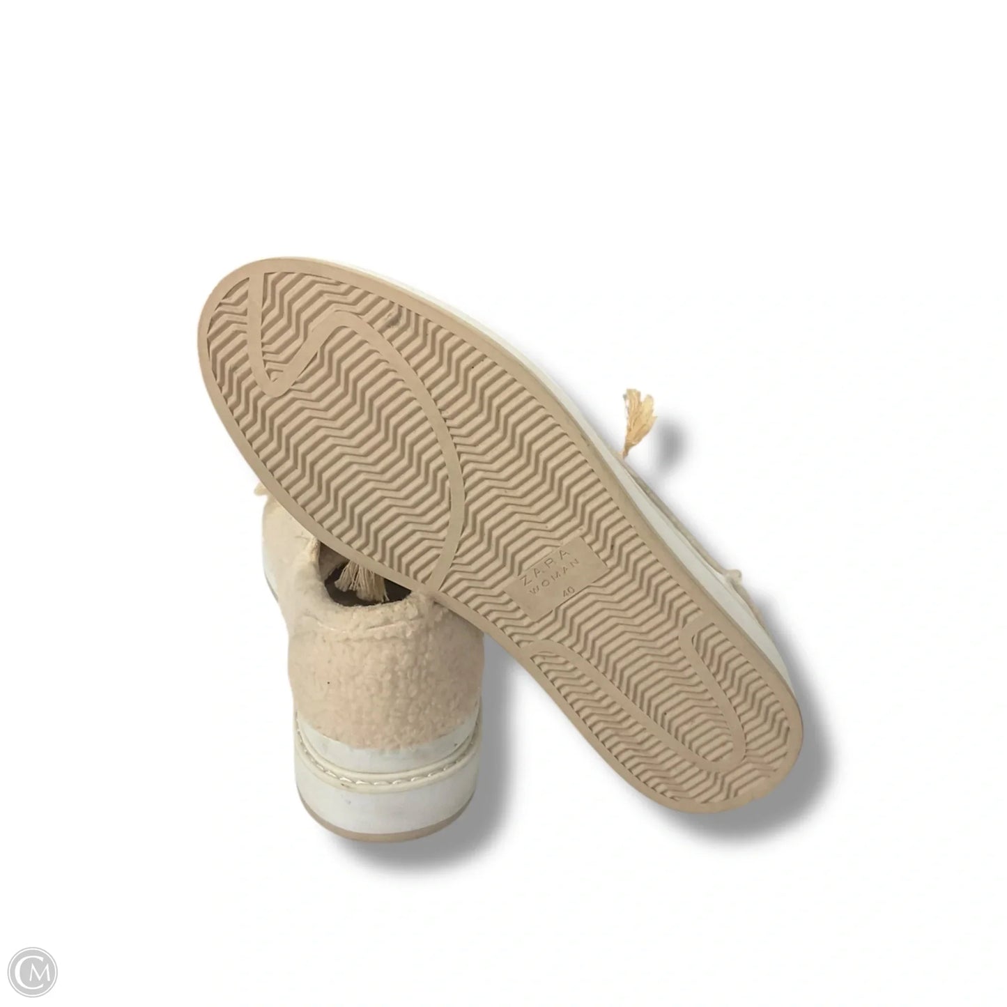 Shoes Sneakers By Zara Women In Cream, Size: 9