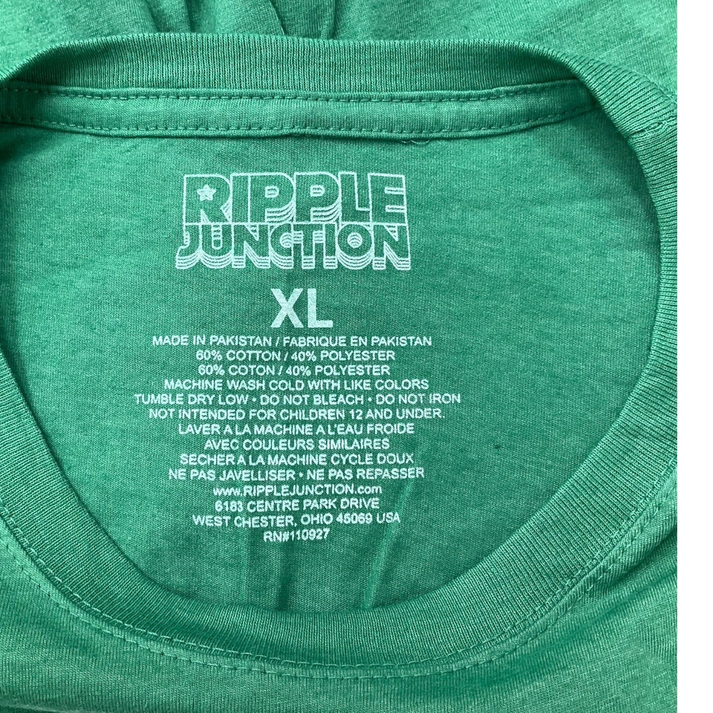 Top Short Sleeve Basic By Clothes Mentor Size: M