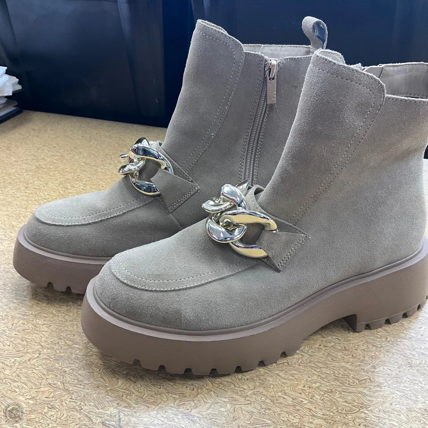 Boots Ankle Flats By Steve Madden In Beige, Size: 10