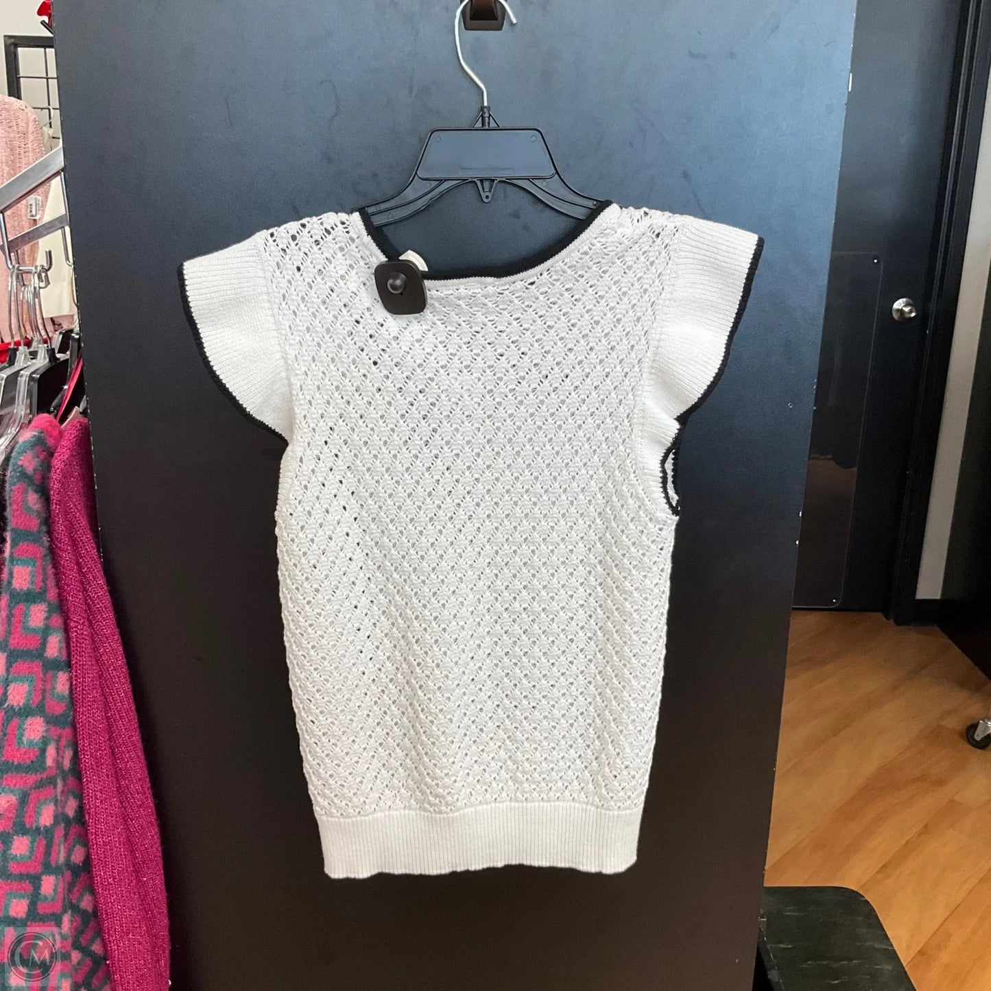 Sweater Short Sleeve By Loft In White, Size: M
