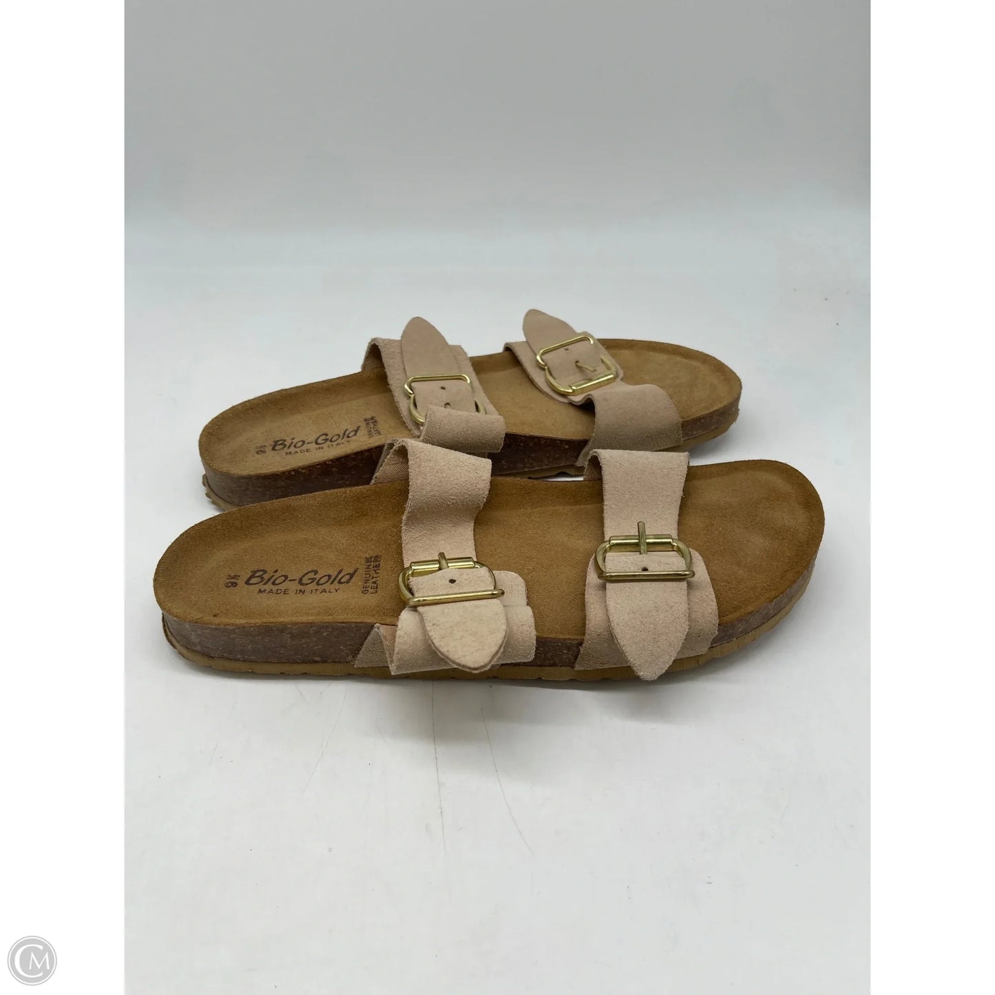 Sandals Flats By Clothes Mentor In Cream, Size: 9.5