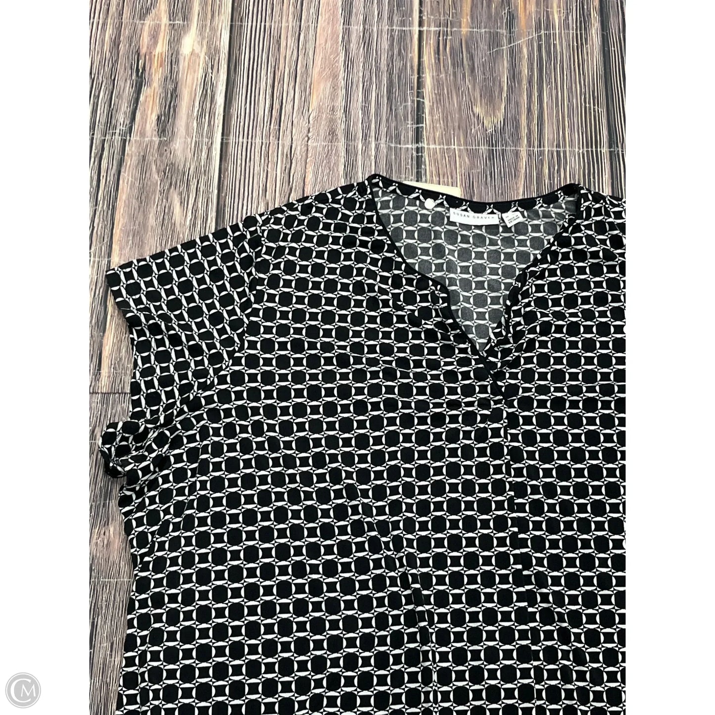 Top Short Sleeve By Susan Graver In Black, Size: 3x