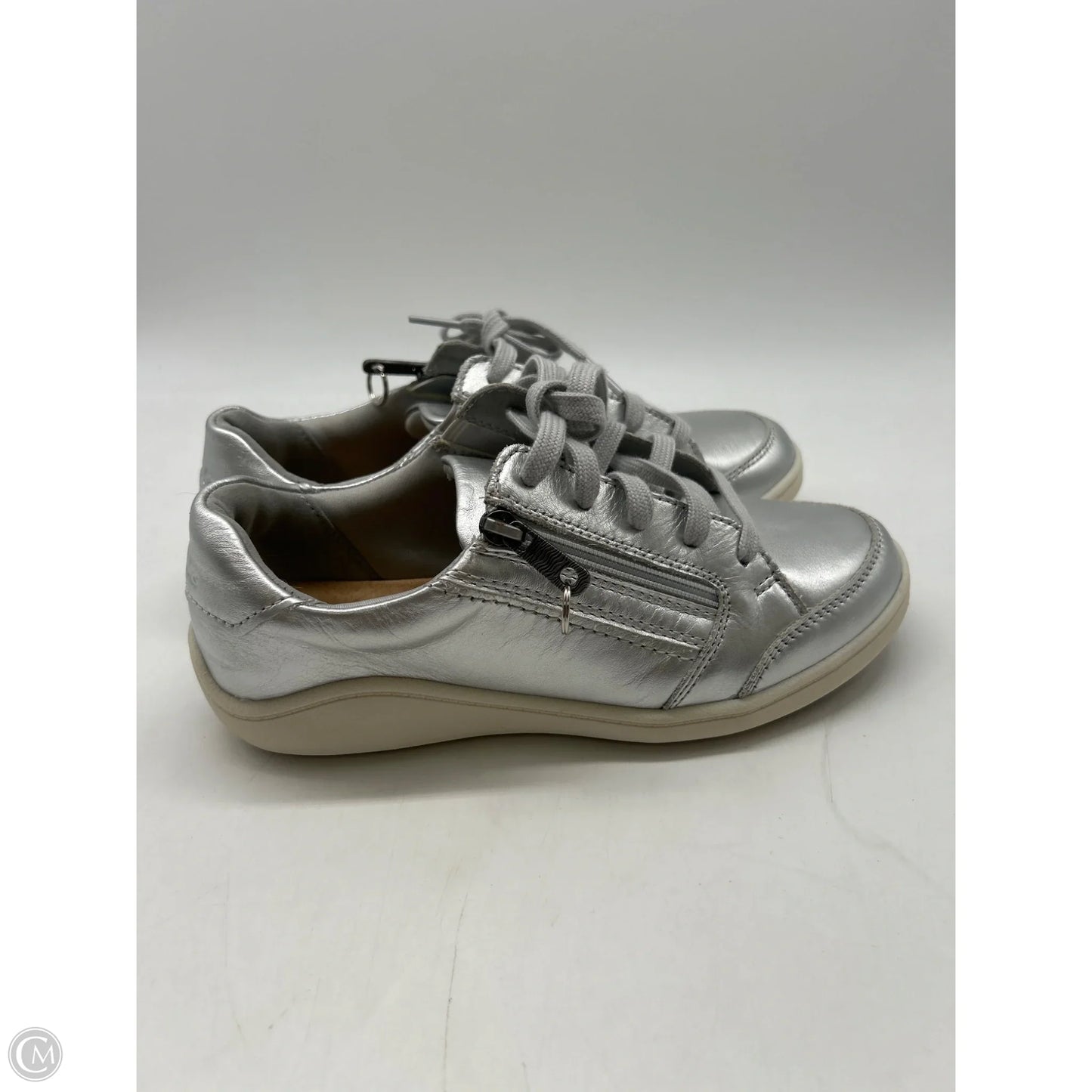 Shoes Sneakers By Clarks In Silver, Size: 6