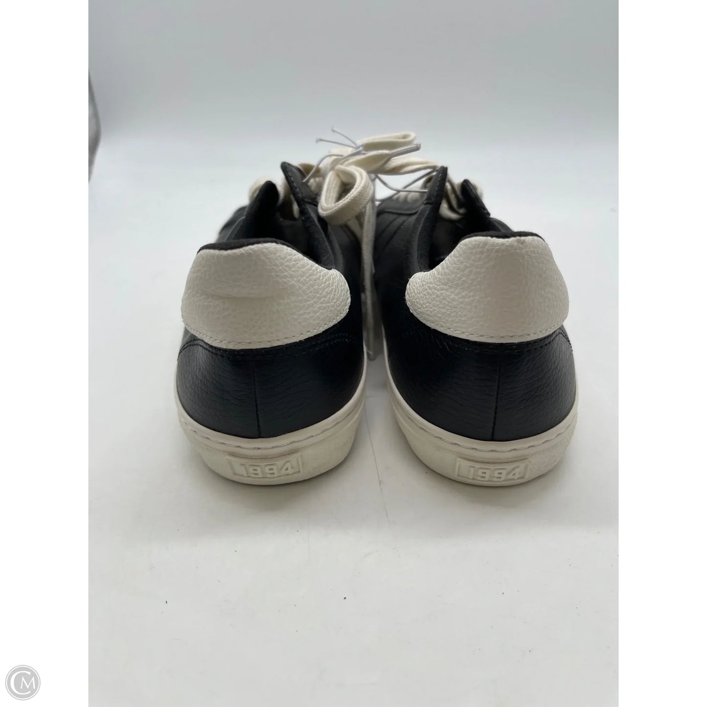 Shoes Sneakers By Old Navy In Black, Size: 9