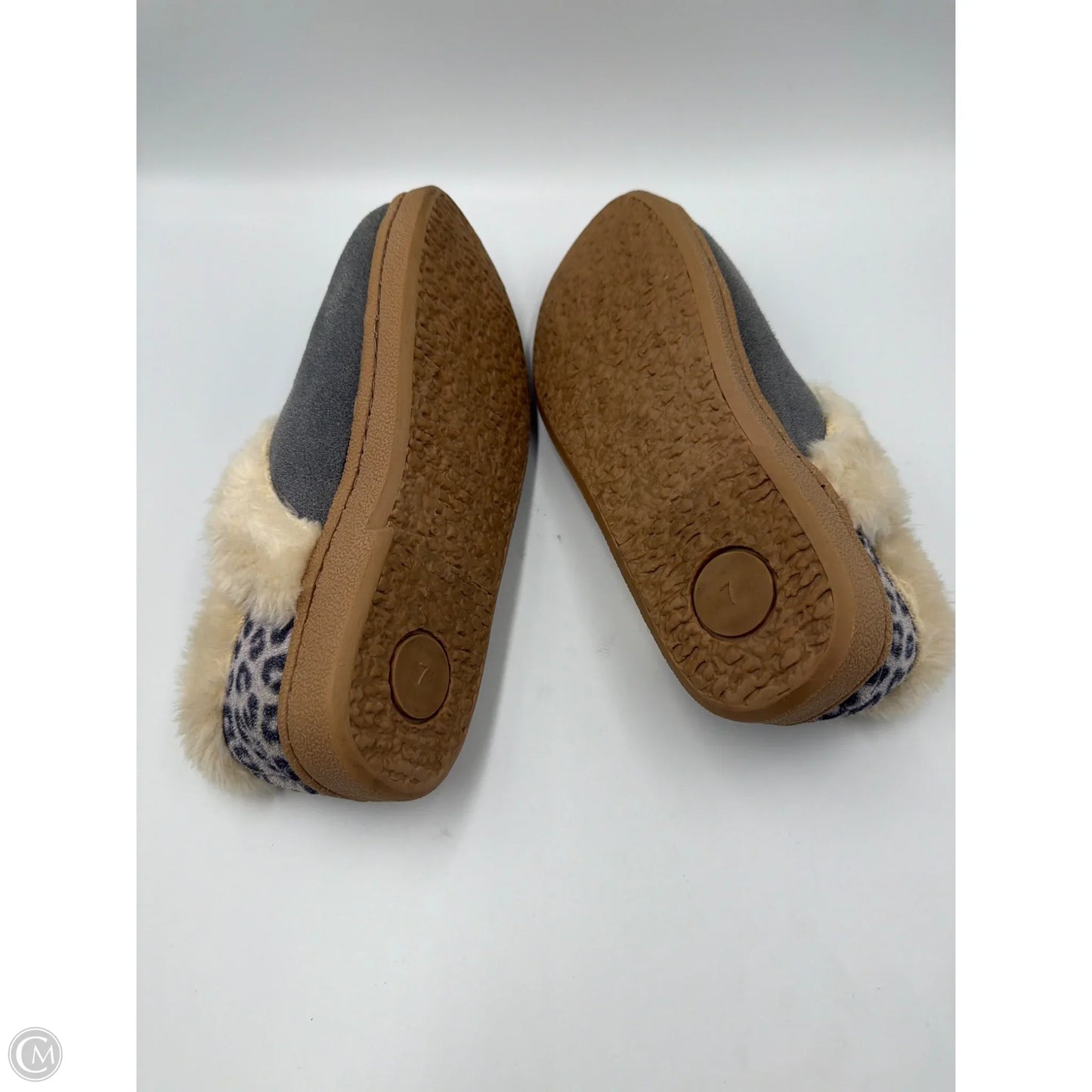 Shoes Flats By Clarks In Grey, Size: 7