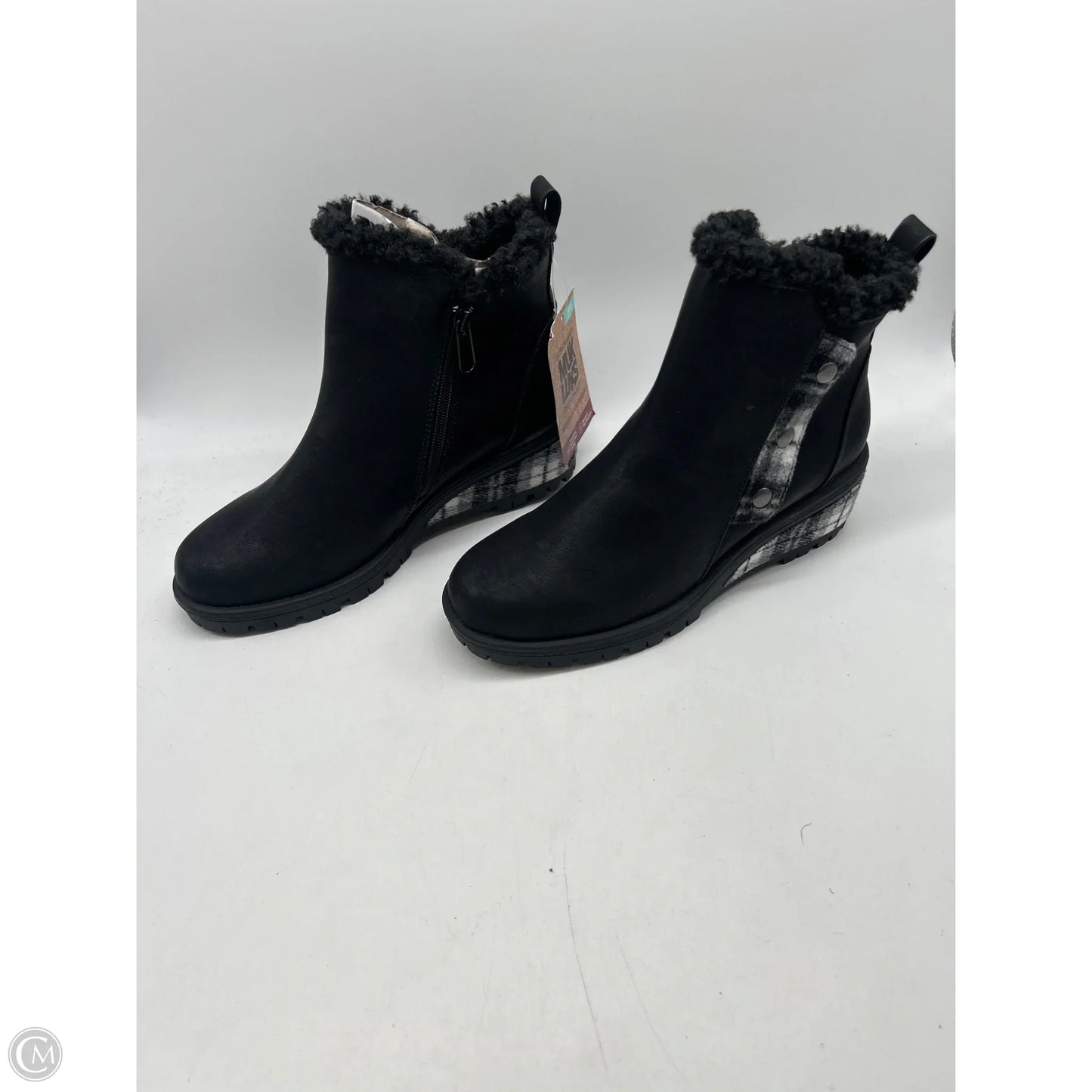 Boots Ankle Heels By Muk Luks In Black, Size: 9