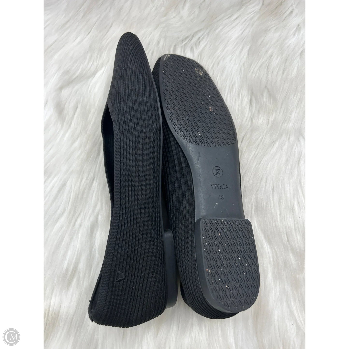 Shoes Flats By Vivaia In Black, Size: 11