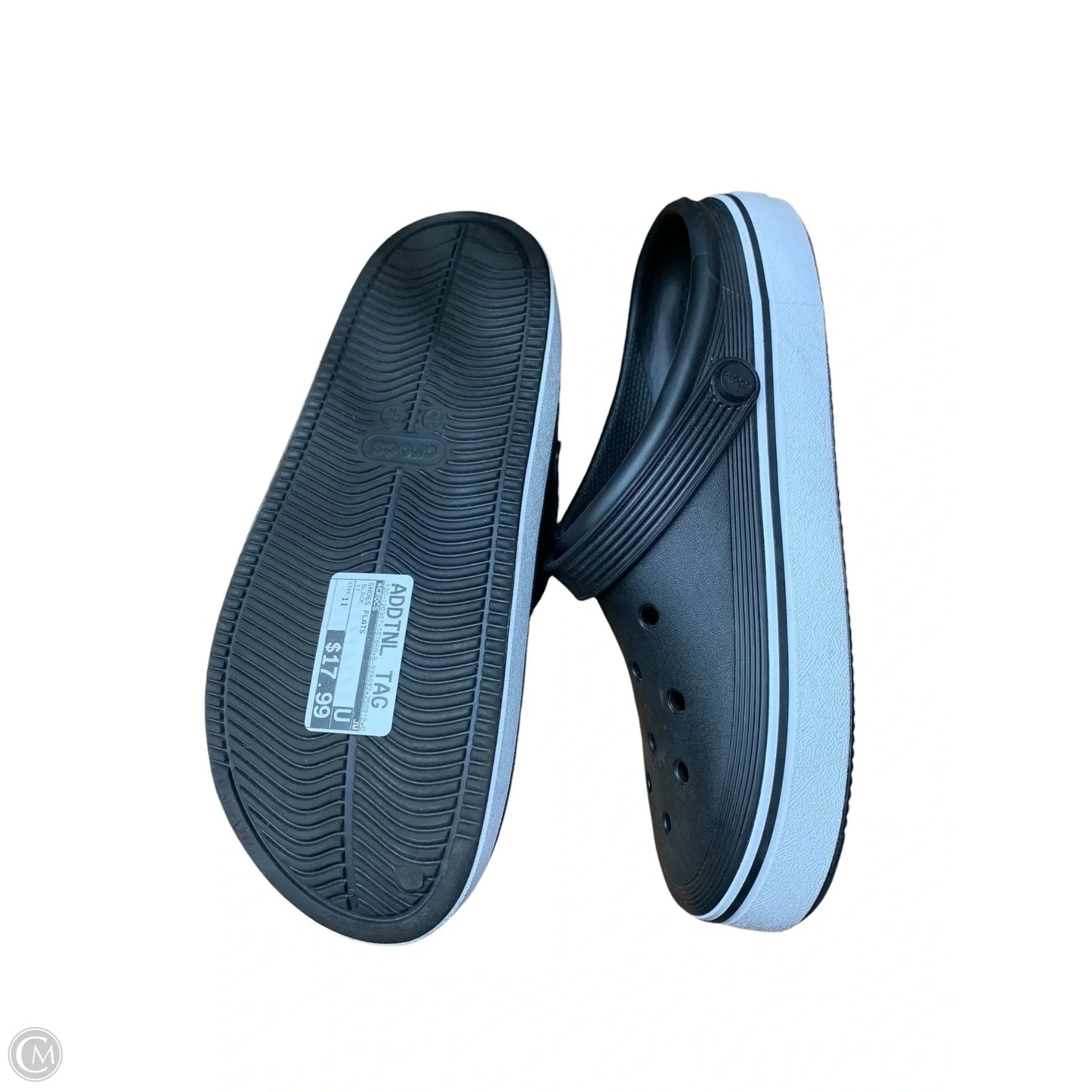 Shoes Flats By Crocs In Black, Size: 11