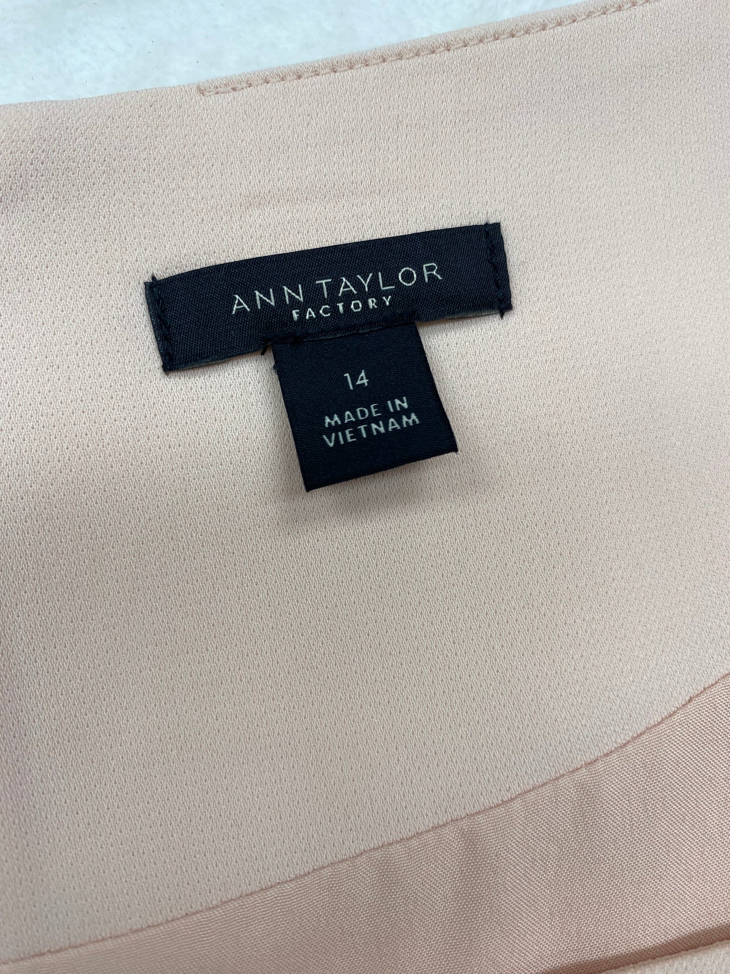 Dress Casual Midi By Ann Taylor Size: L