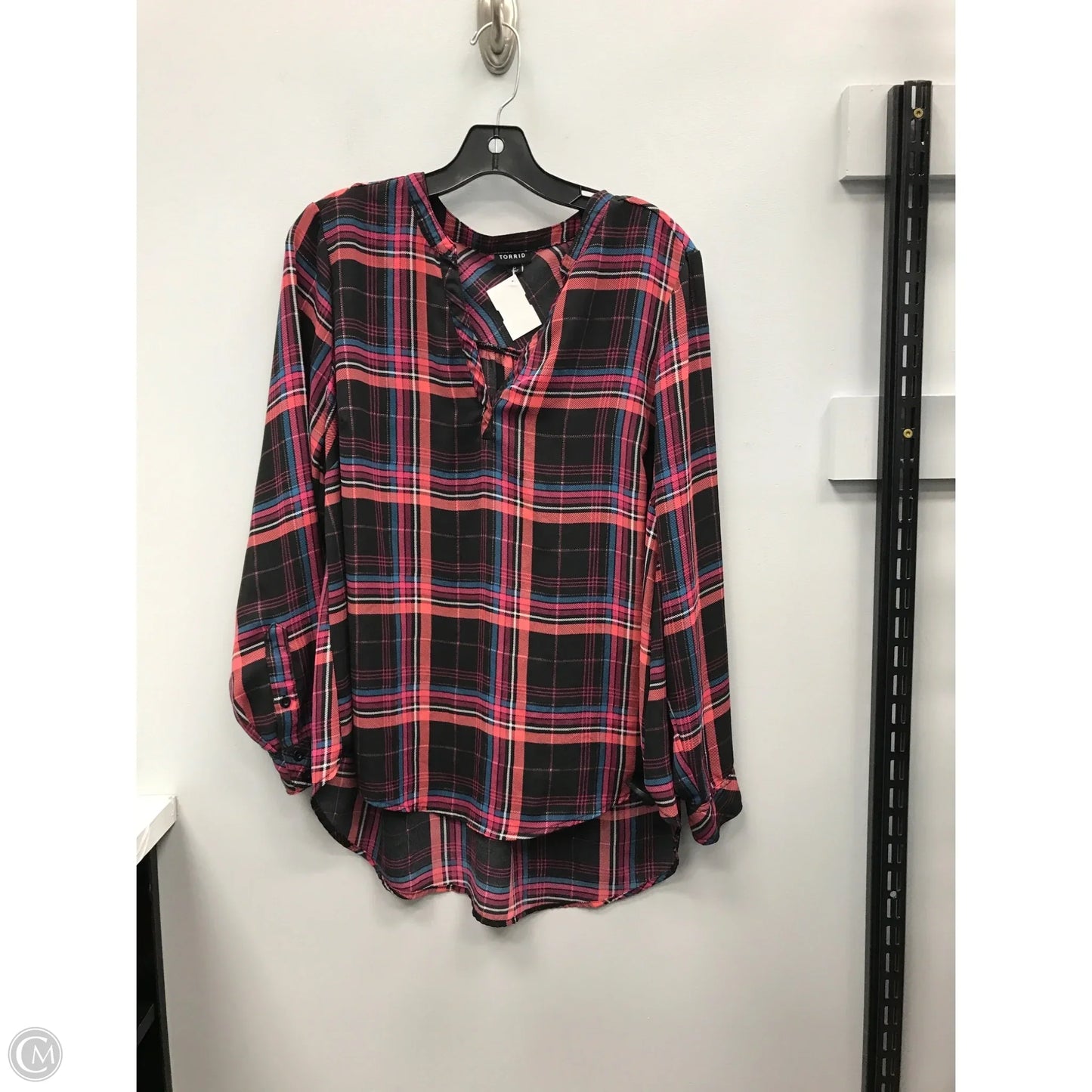 Top Long Sleeve By Torrid In Plaid Pattern, Size: 1x