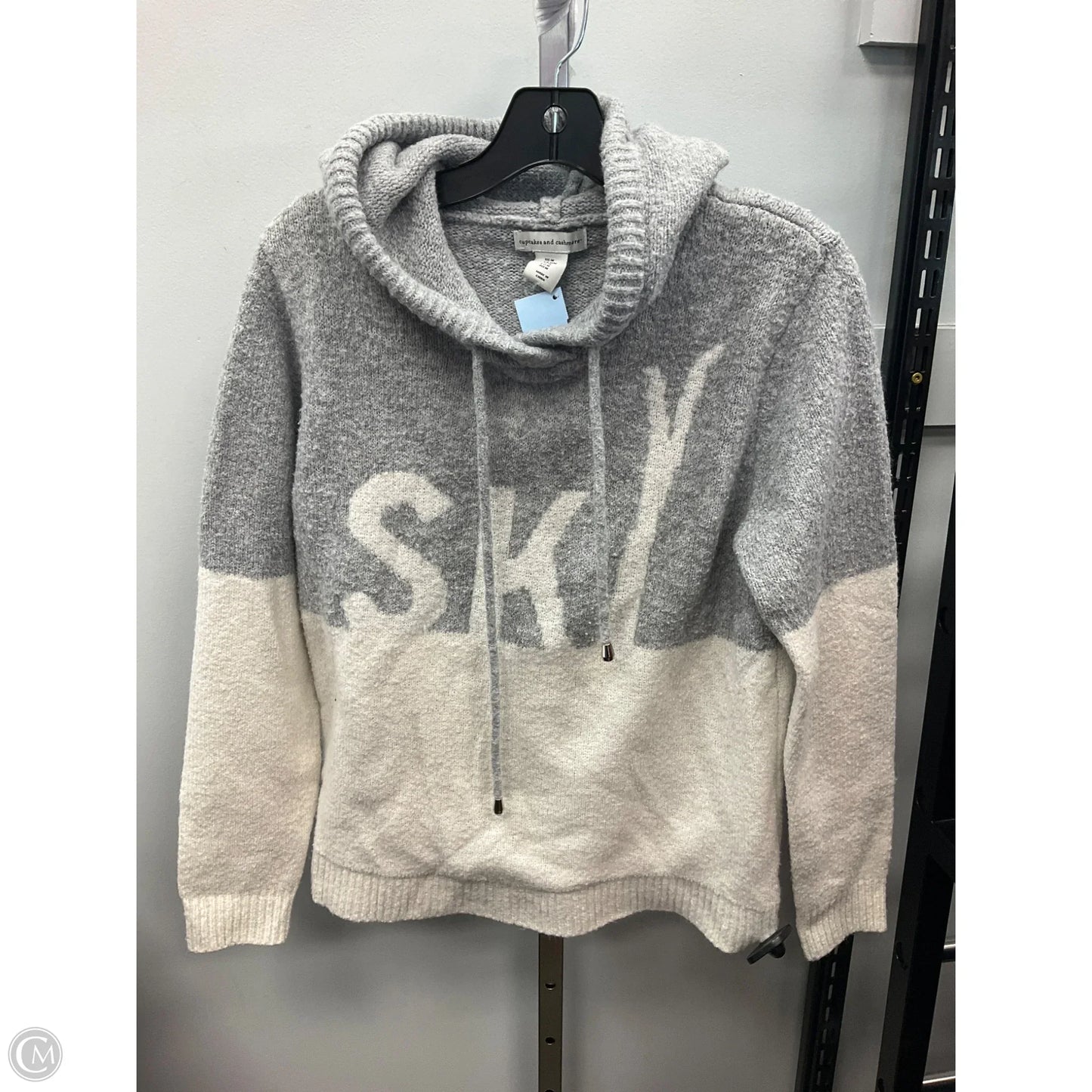 Sweater By Cupcakes And Cashmere In Grey & White, Size: M