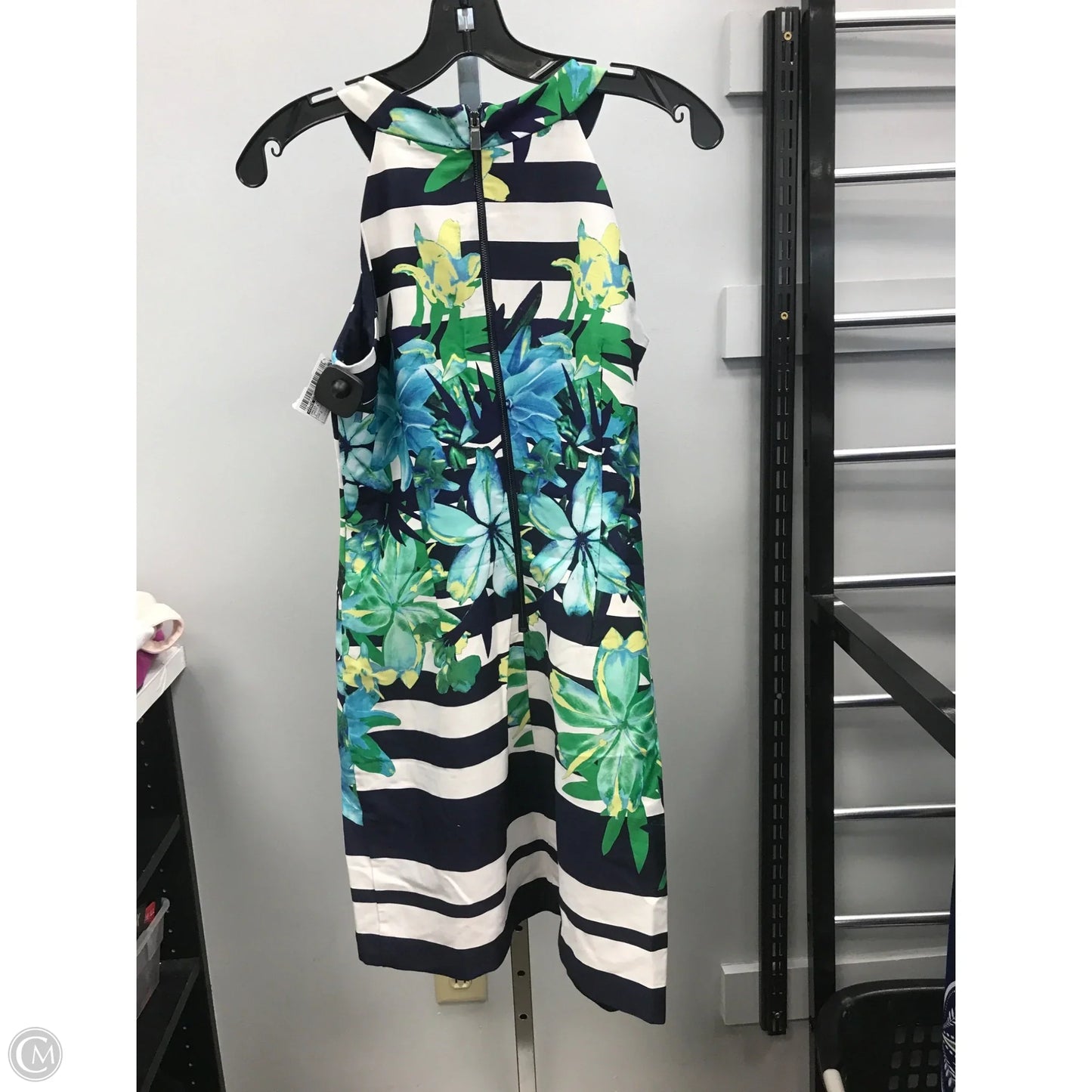 Dress Casual Short By Vince Camuto In Green & Yellow, Size: 2
