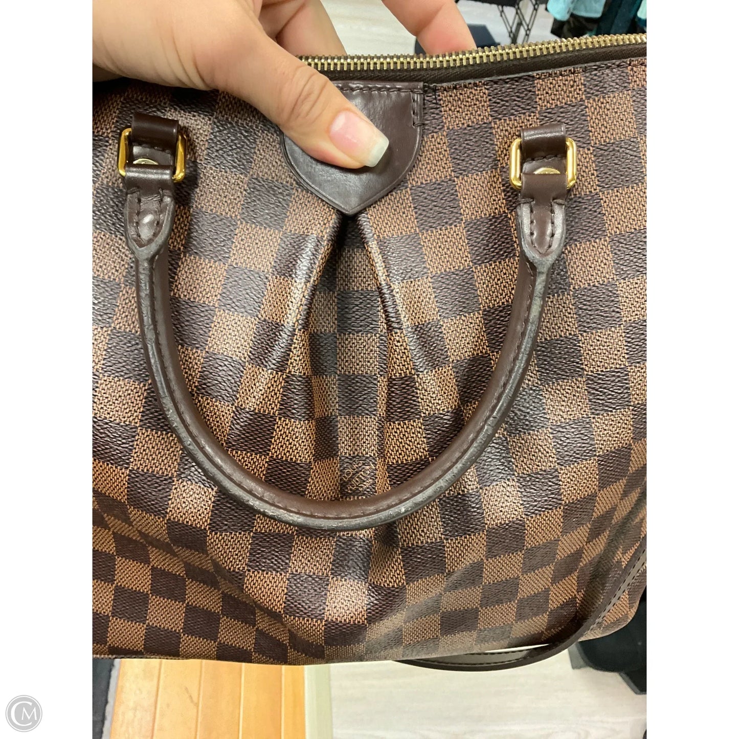 Handbag Luxury Designer By Louis Vuitton, Size: Large