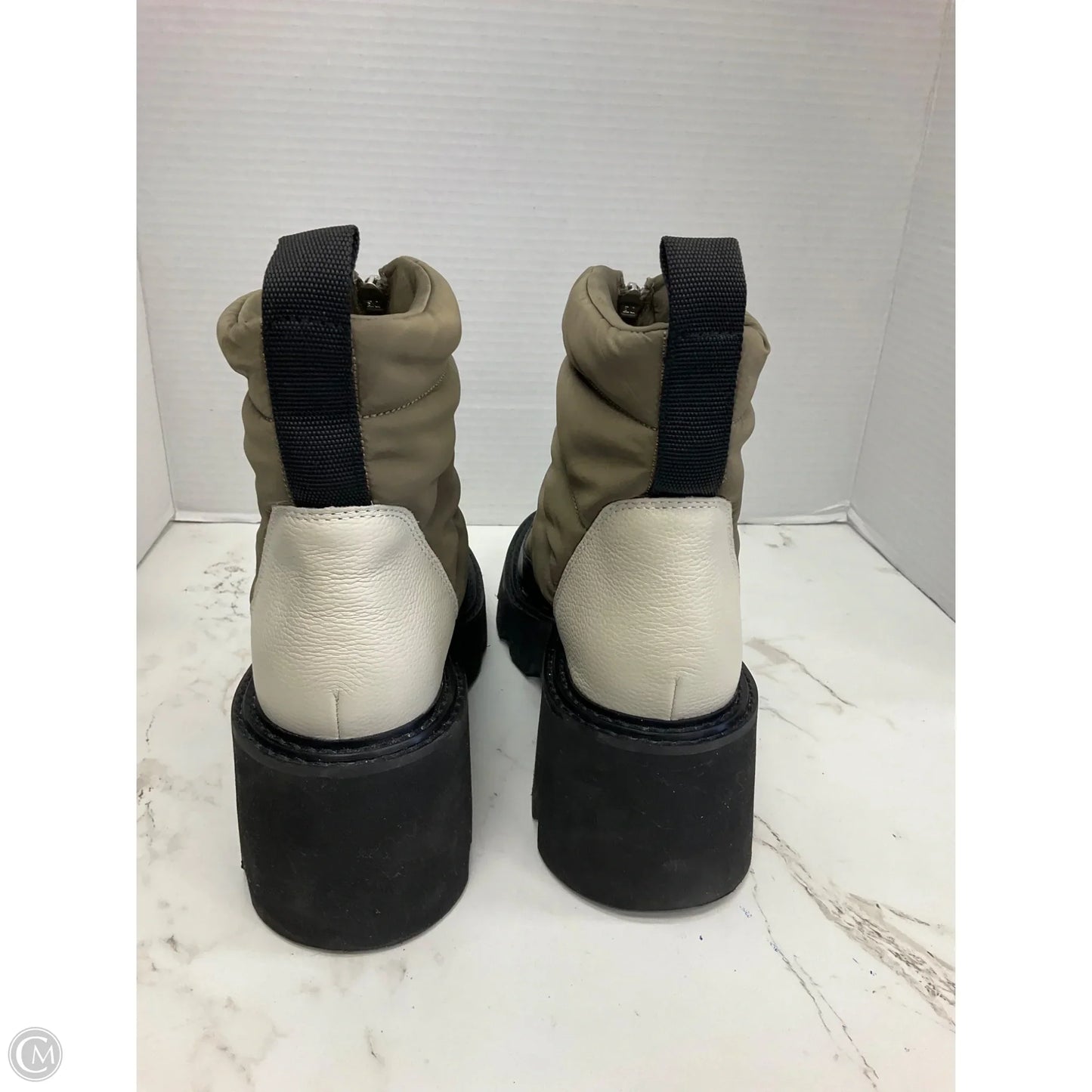 Boots Hiking By Dolce Vita In Green, Size: 9.5