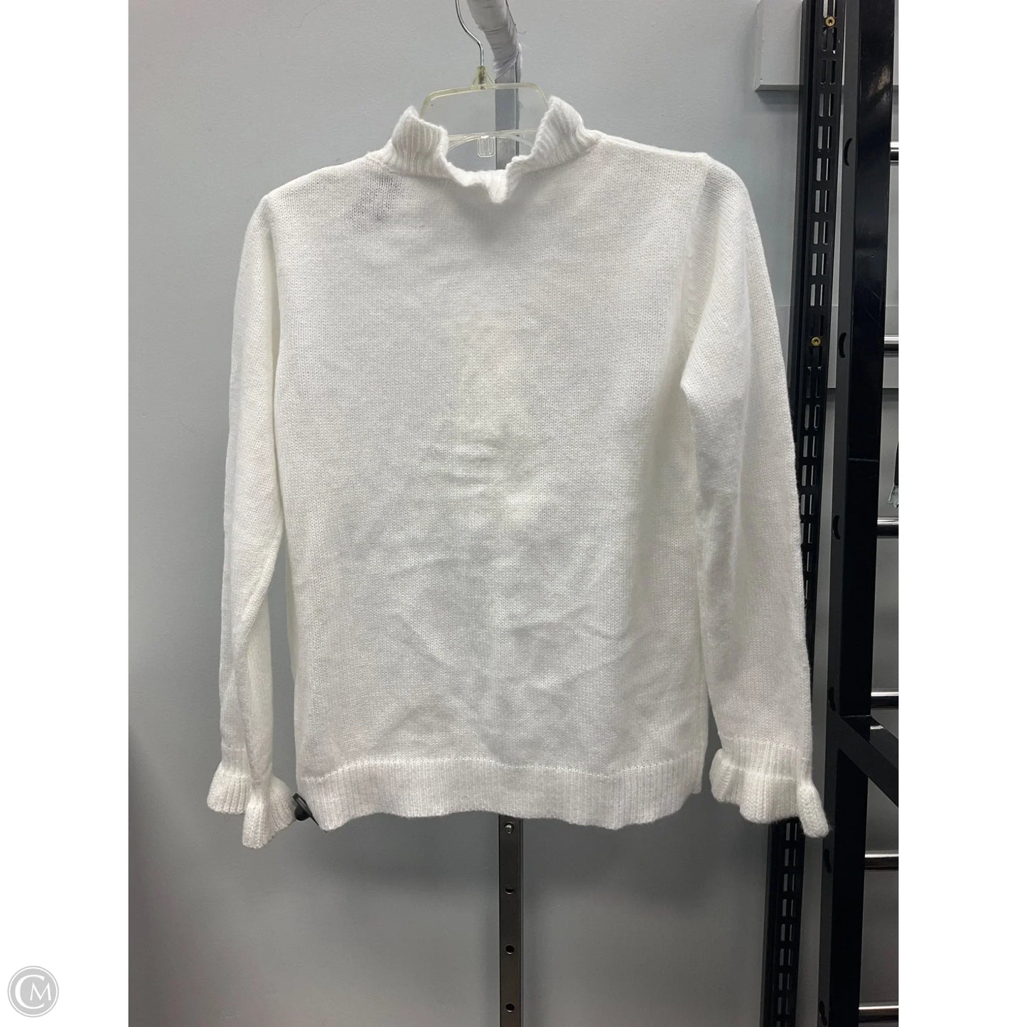 Sweater By Clothes Mentor In White, Size: M