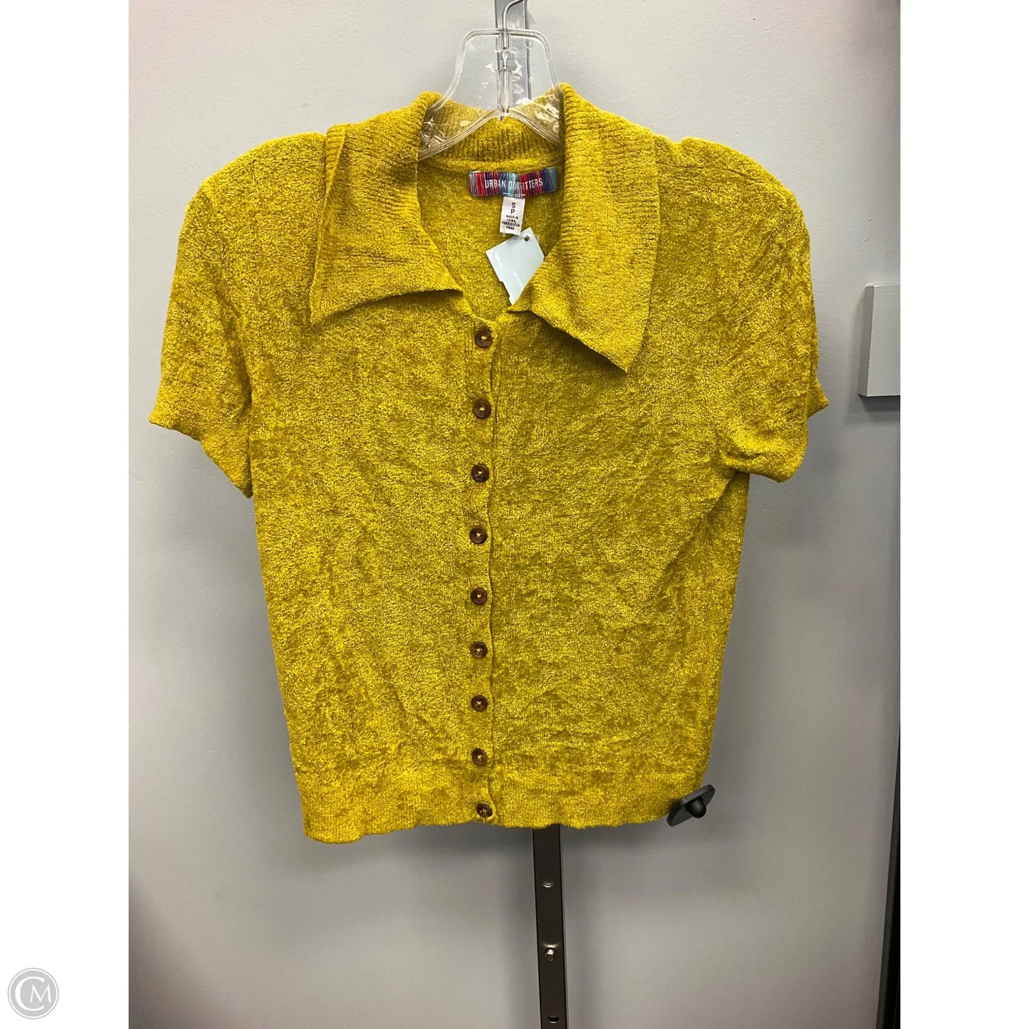 Top Short Sleeve By Urban Outfitters In Yellow, Size: S