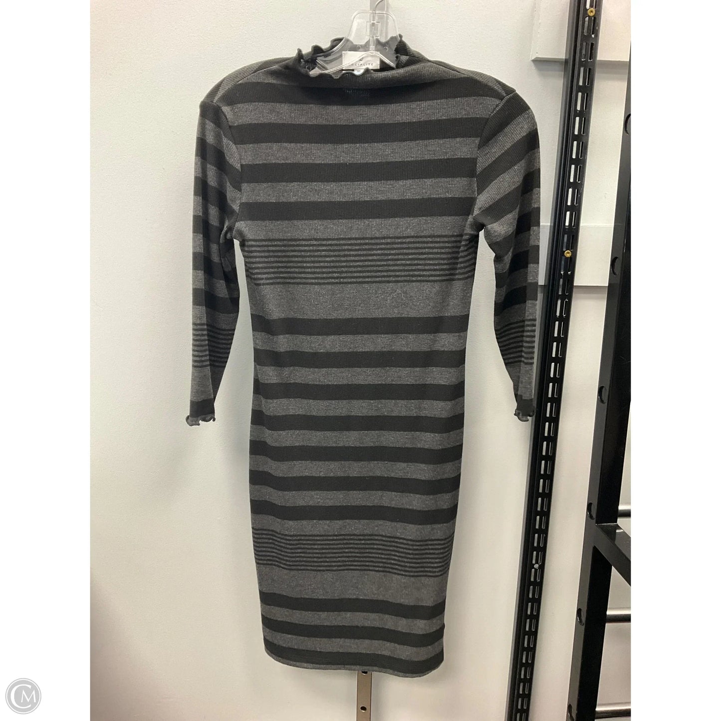 Dress Casual Short By Socialite In Black & Grey, Size: Xs