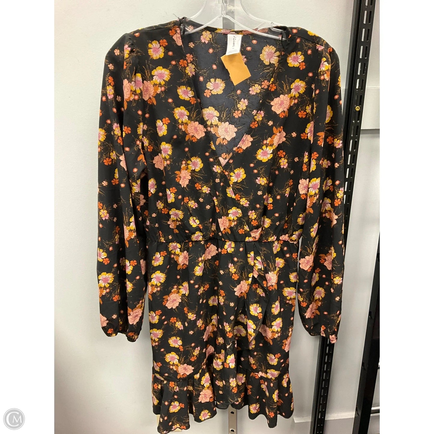 Dress Casual Short By Abound In Floral Print, Size: M