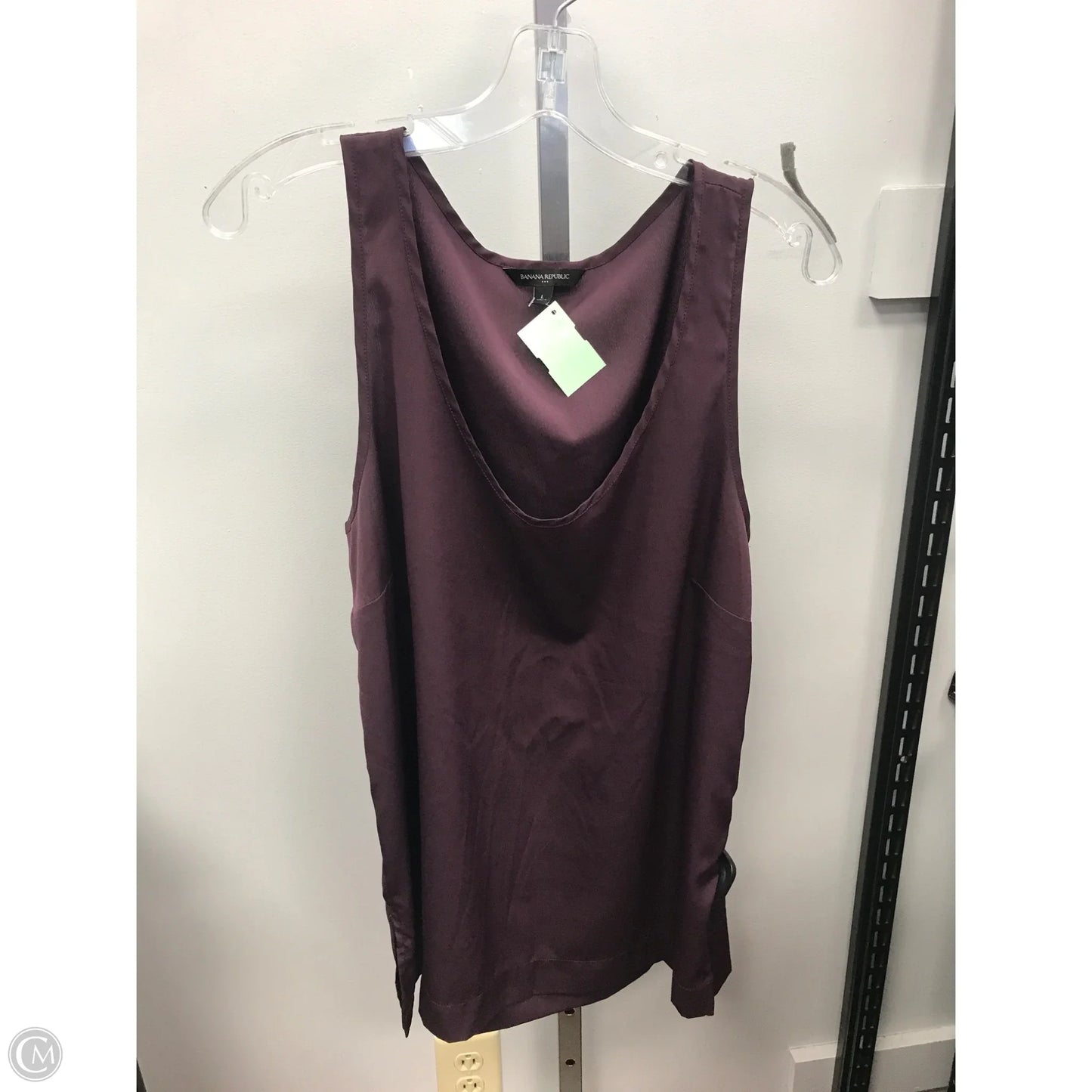 Top Sleeveless By Banana Republic In Purple, Size: L
