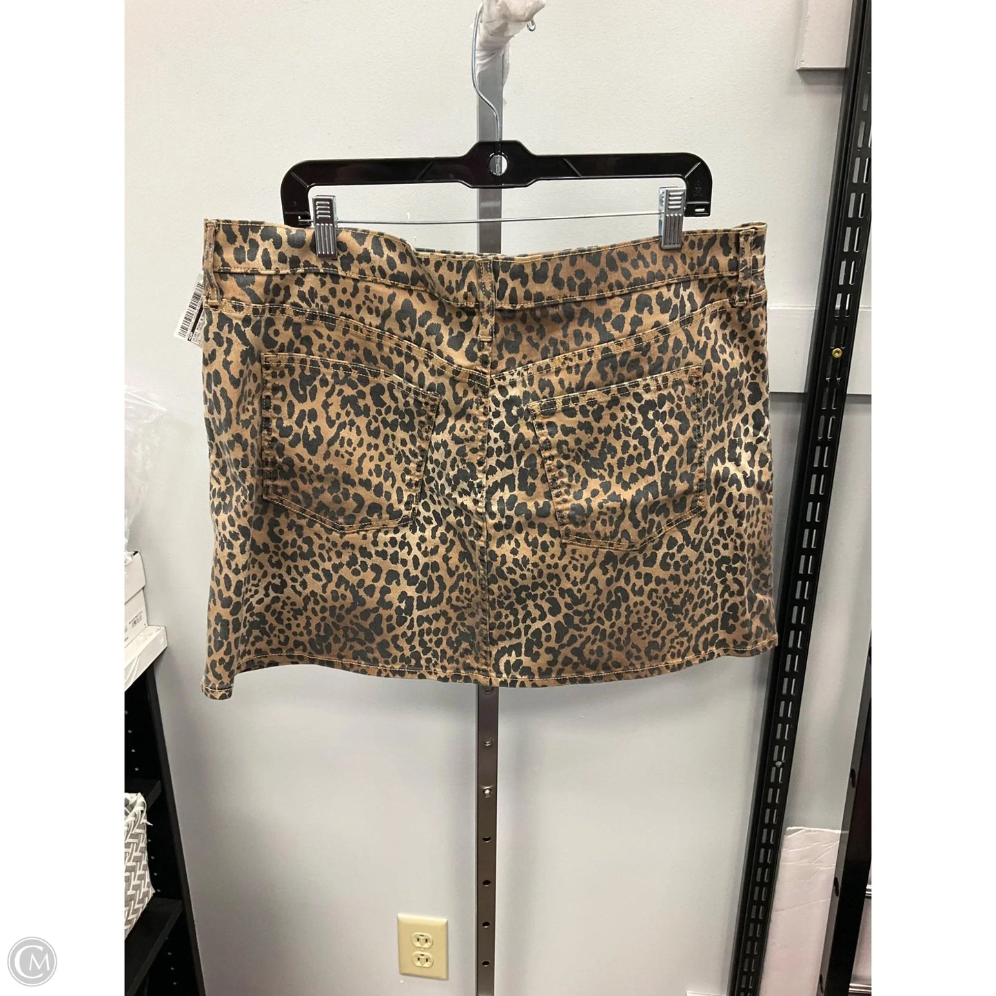 Skirt Mini & Short By Gap In Animal Print, Size: 18