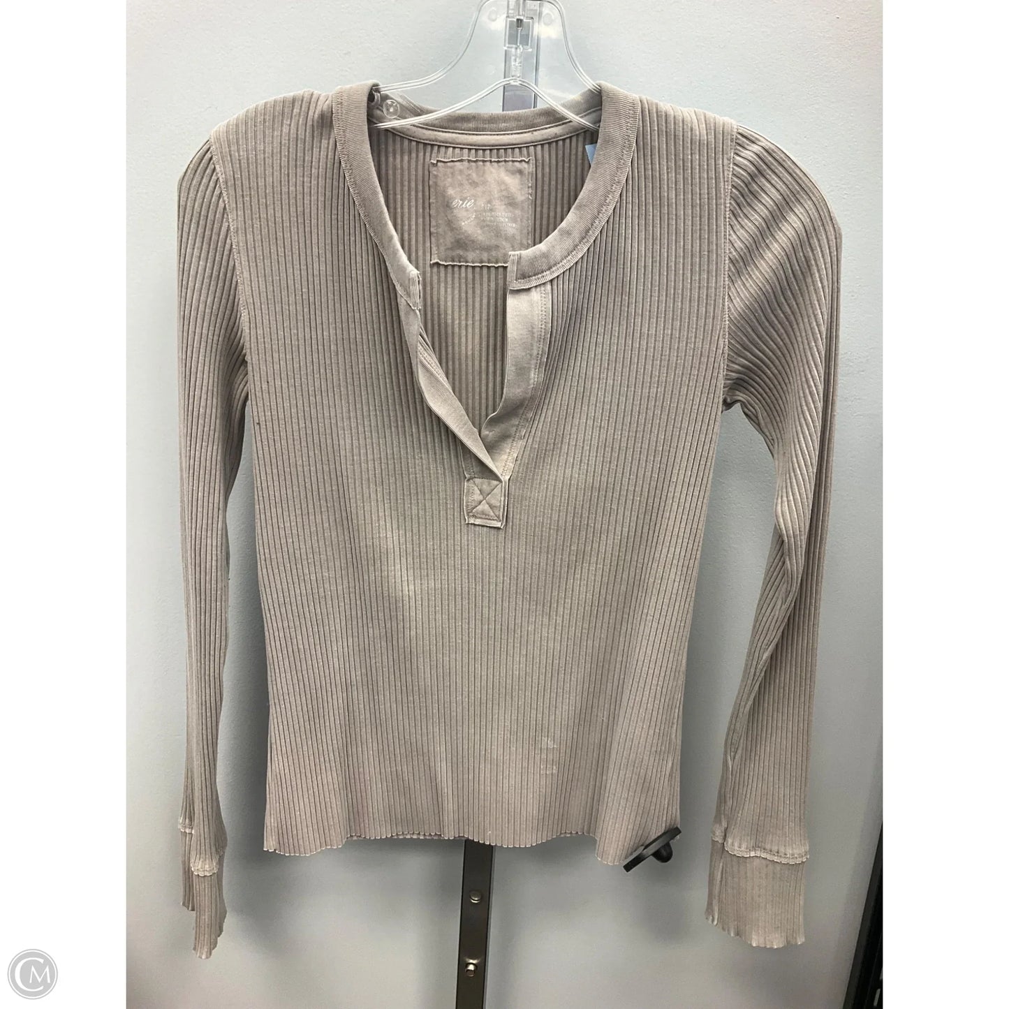 Top Long Sleeve By Aerie In Taupe, Size: S