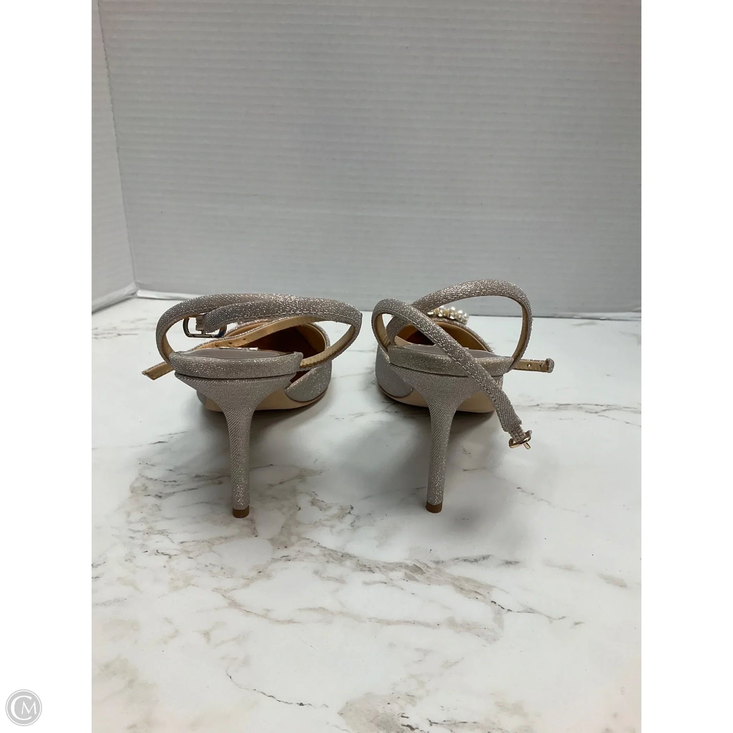 Shoes Heels Kitten By Badgley Mischka In Gold, Size: 9.5