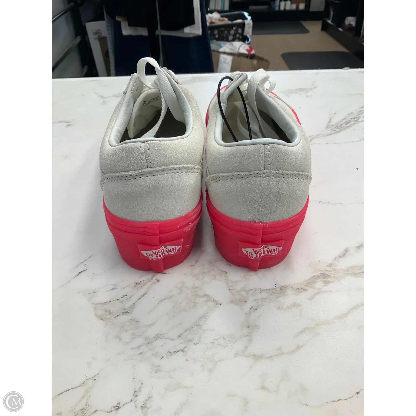 Shoes Sneakers By Vans In White, Size: 6.5