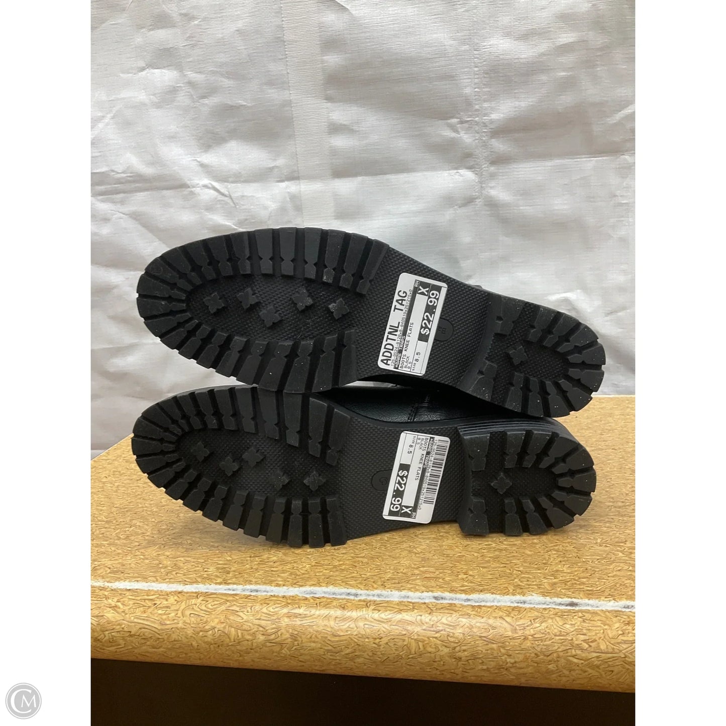 Boots Knee Flats By Bare Traps In Black, Size: 8.5