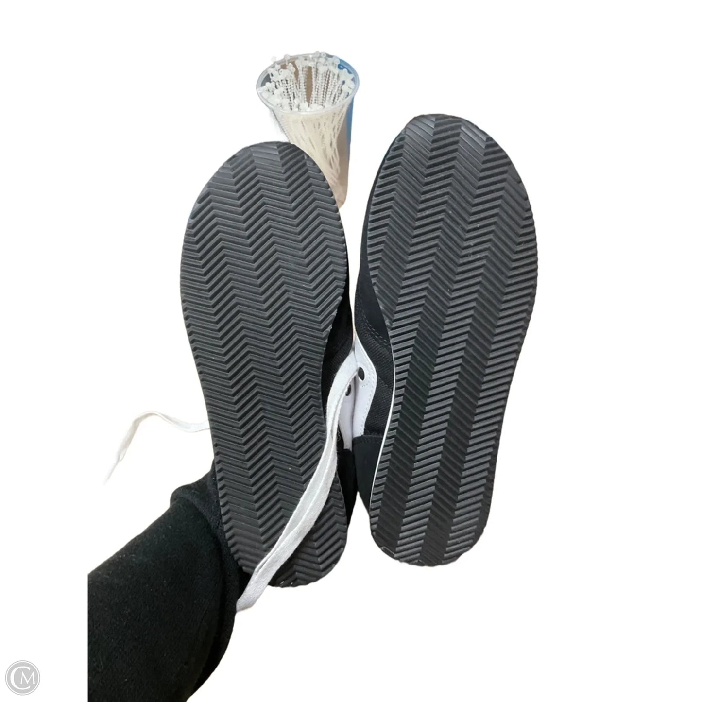 Shoes Athletic By Saucony In Black & White, Size: 6.5