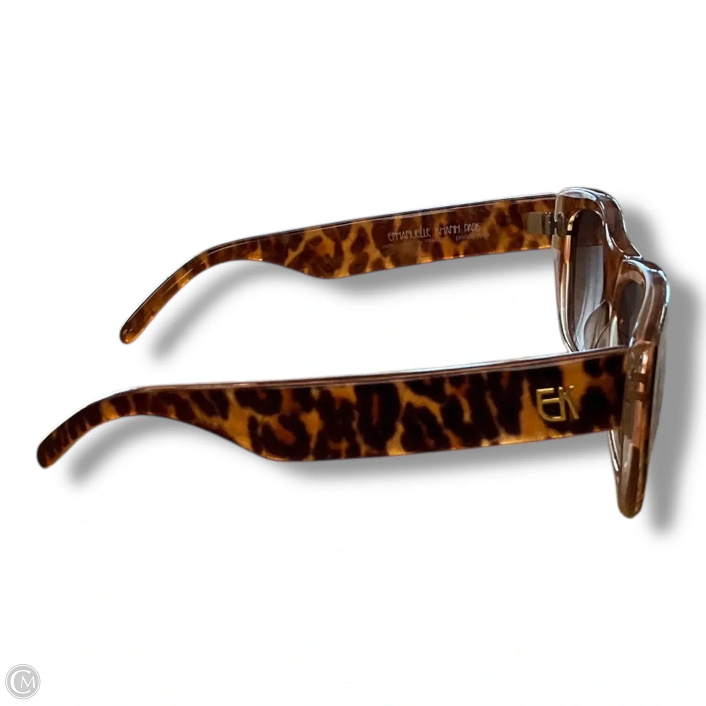 Sunglasses Designer By Clothes Mentor