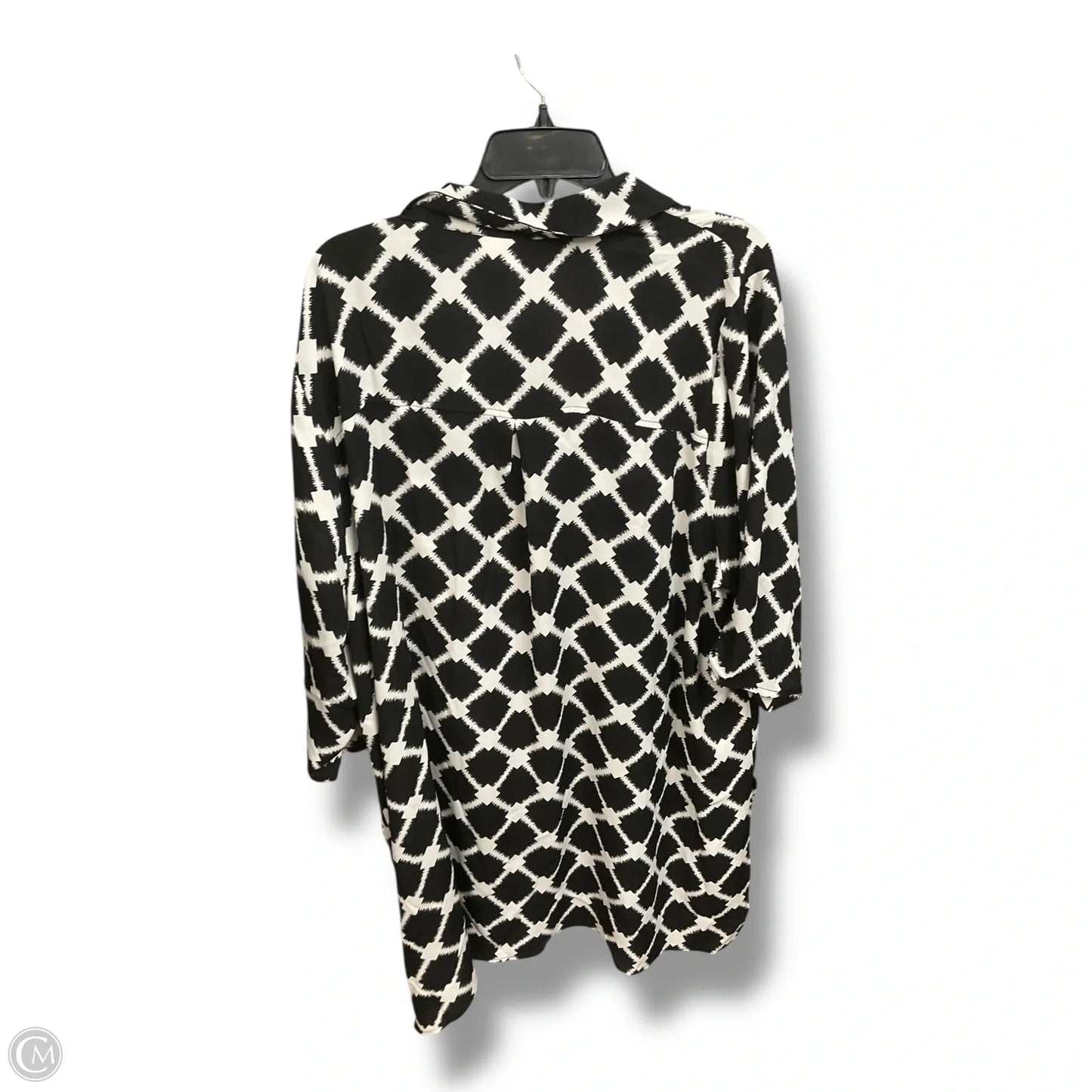 Blouse Short Sleeve By Clothes Mentor In Black & White, Size: 4x