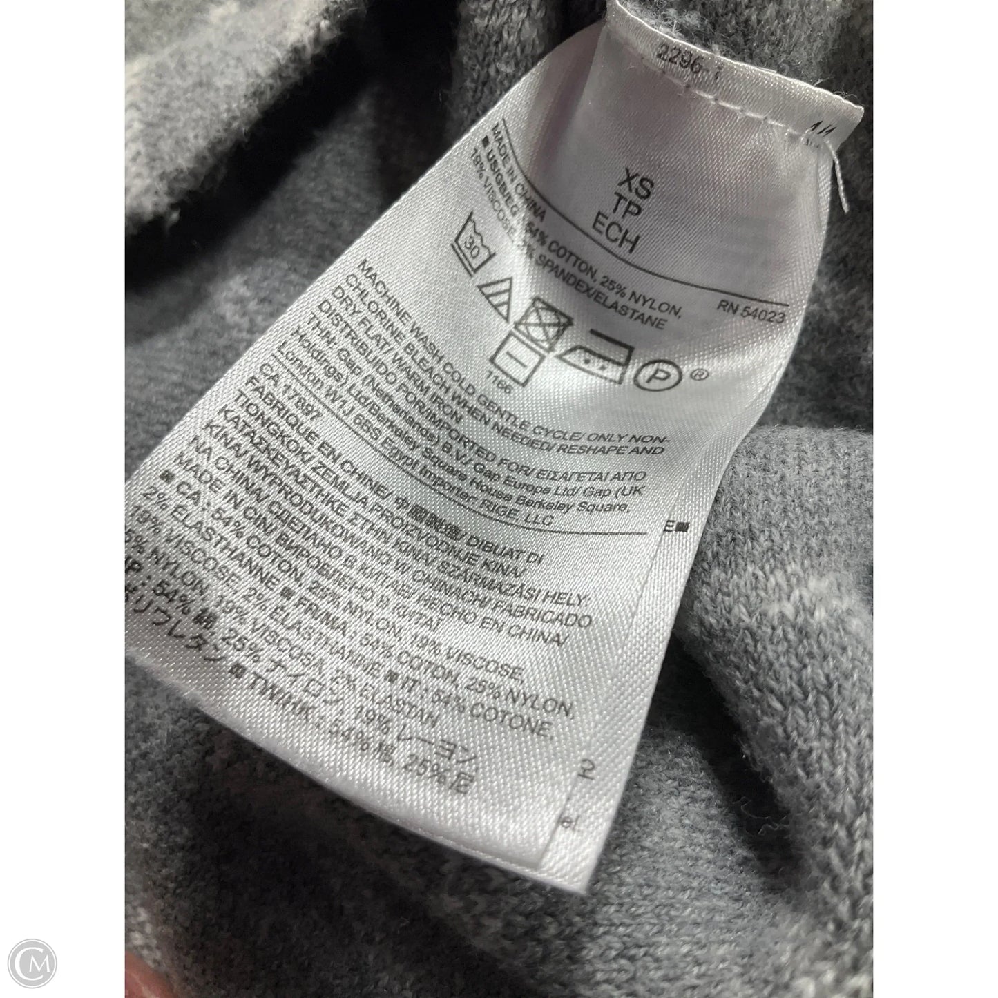 Sweater By Banana Republic In Grey & White, Size: Xs