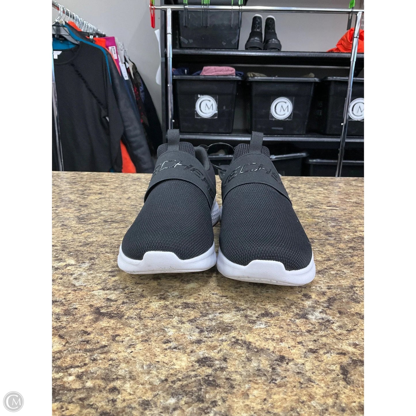 Shoes Athletic By Skechers In Black, Size: 6