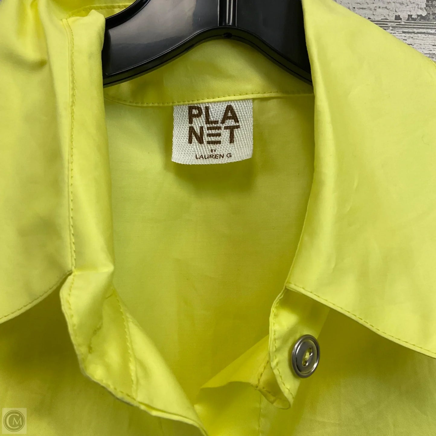 Top Short Sleeve By Planet Lauren G In Yellow