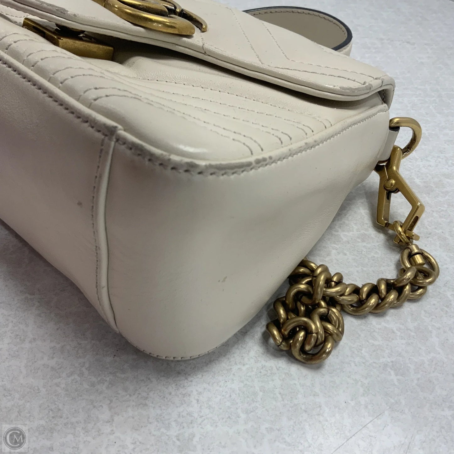 Crossbody Luxury Designer By Gucci, Size: Small