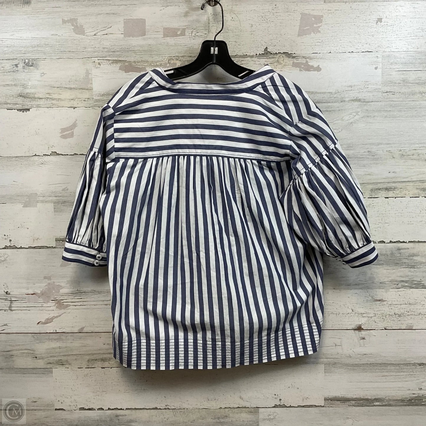 Top Short Sleeve By Anthropologie In Blue & White, Size: M