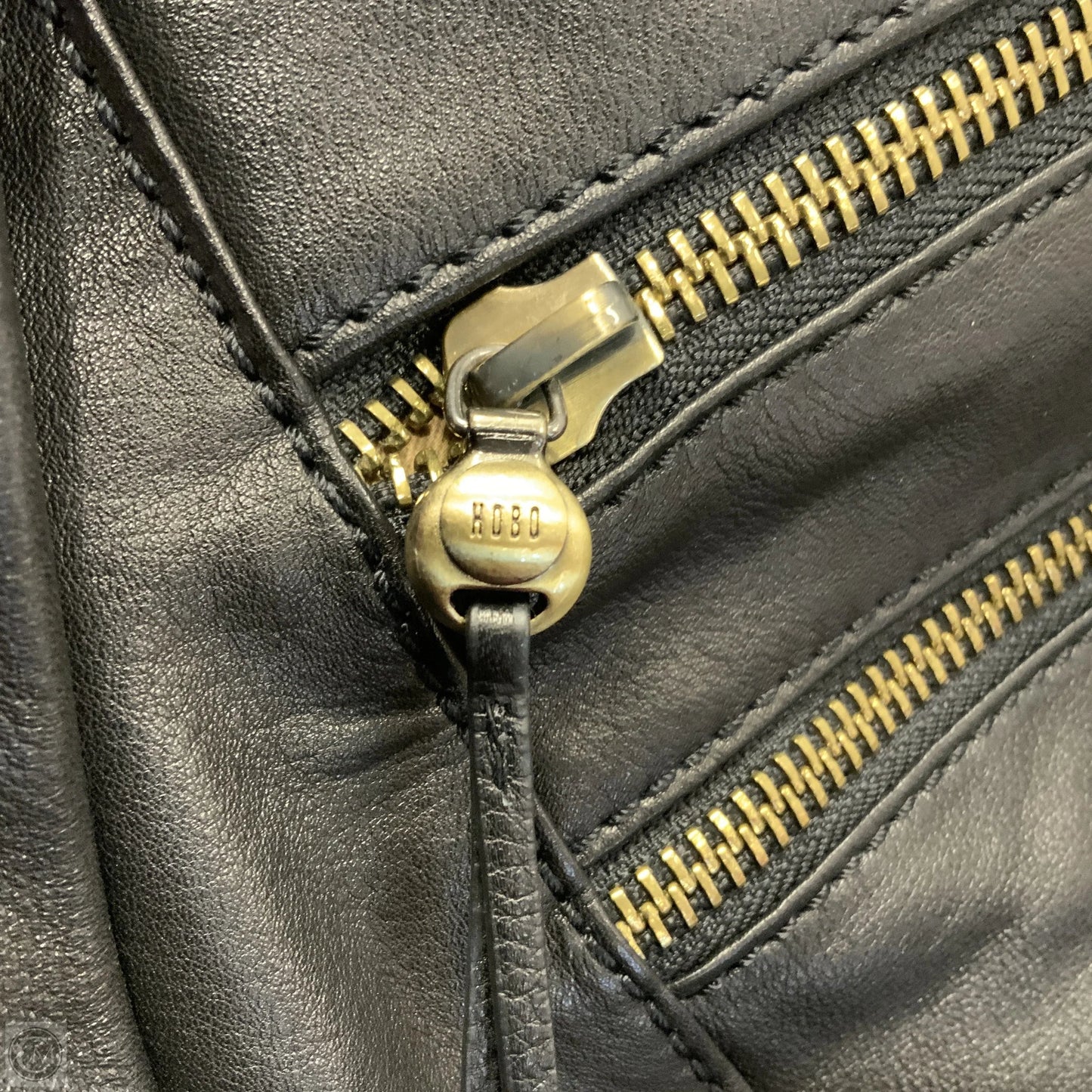 Handbag Leather By Hobo Intl, Size: Large