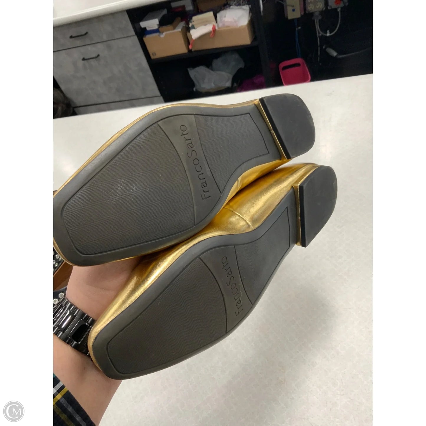 Shoes Flats By Franco Sarto In Gold, Size: 8.5