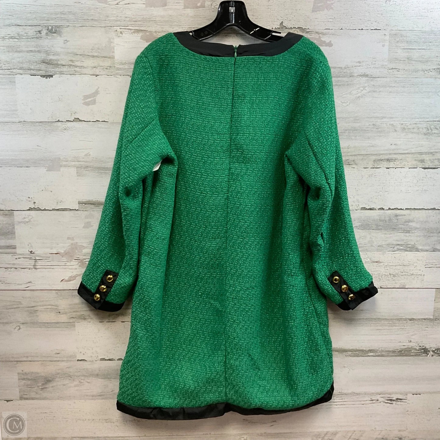 Dress Casual Short By Tuckernuck In Green, Size: L