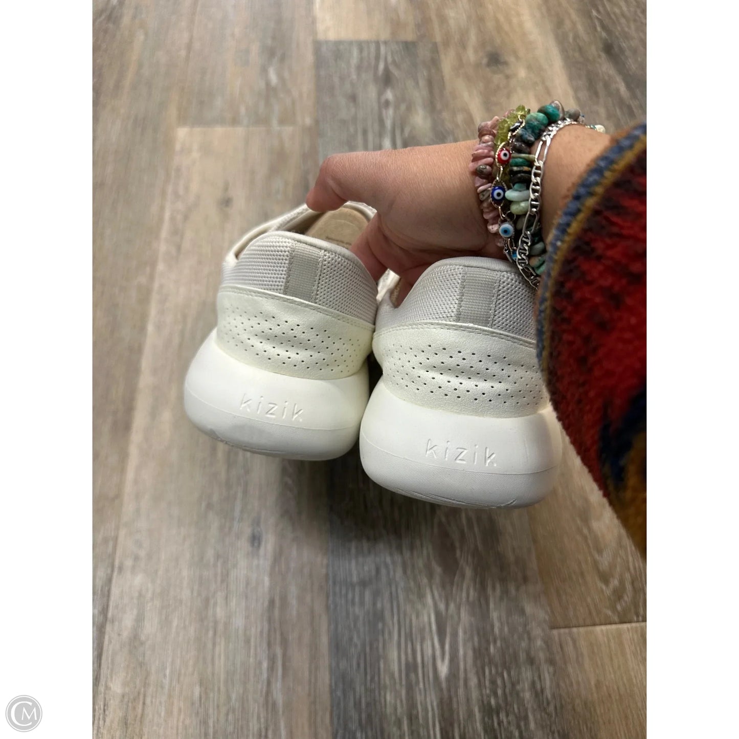 Shoes Athletic By Kizik In Cream, Size: 11