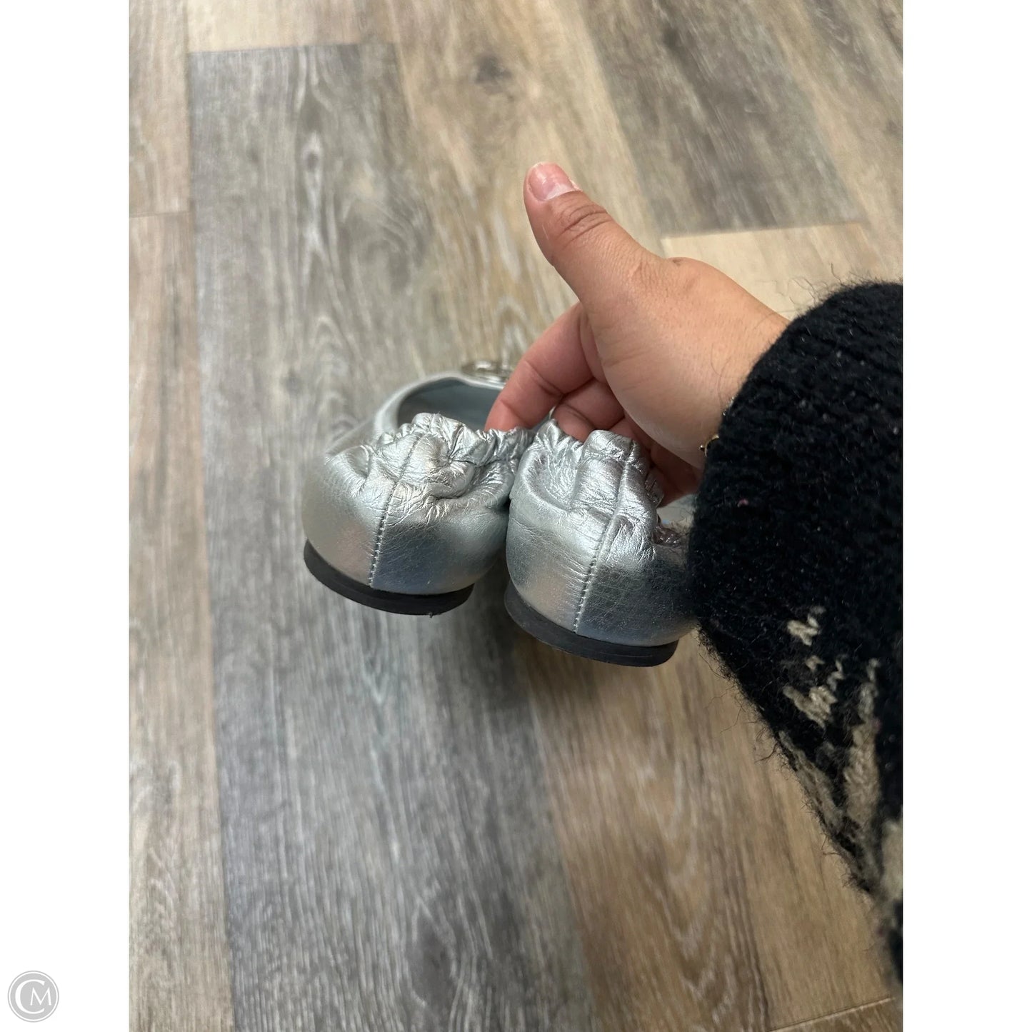 Shoes Designer By Tory Burch In Silver, Size: 8.5