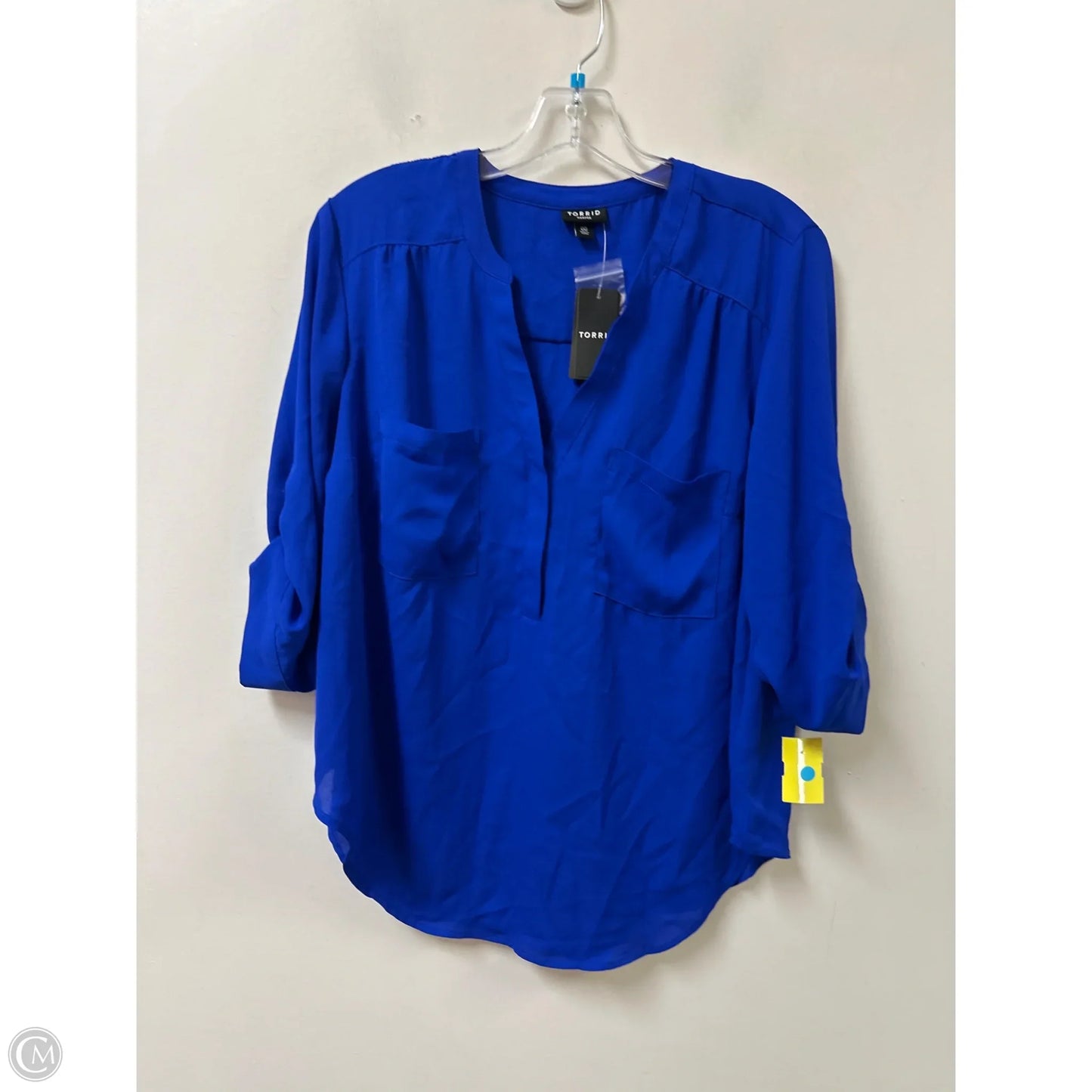 Top Long Sleeve By Torrid In Blue, Size: L