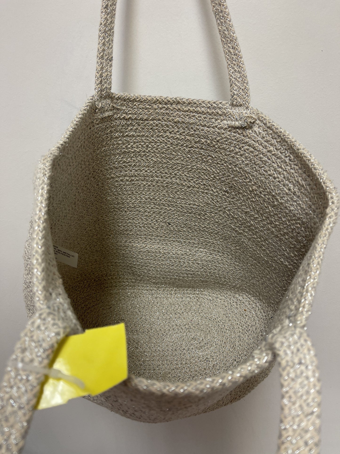 Tote By Clothes Mentor Size: Medium