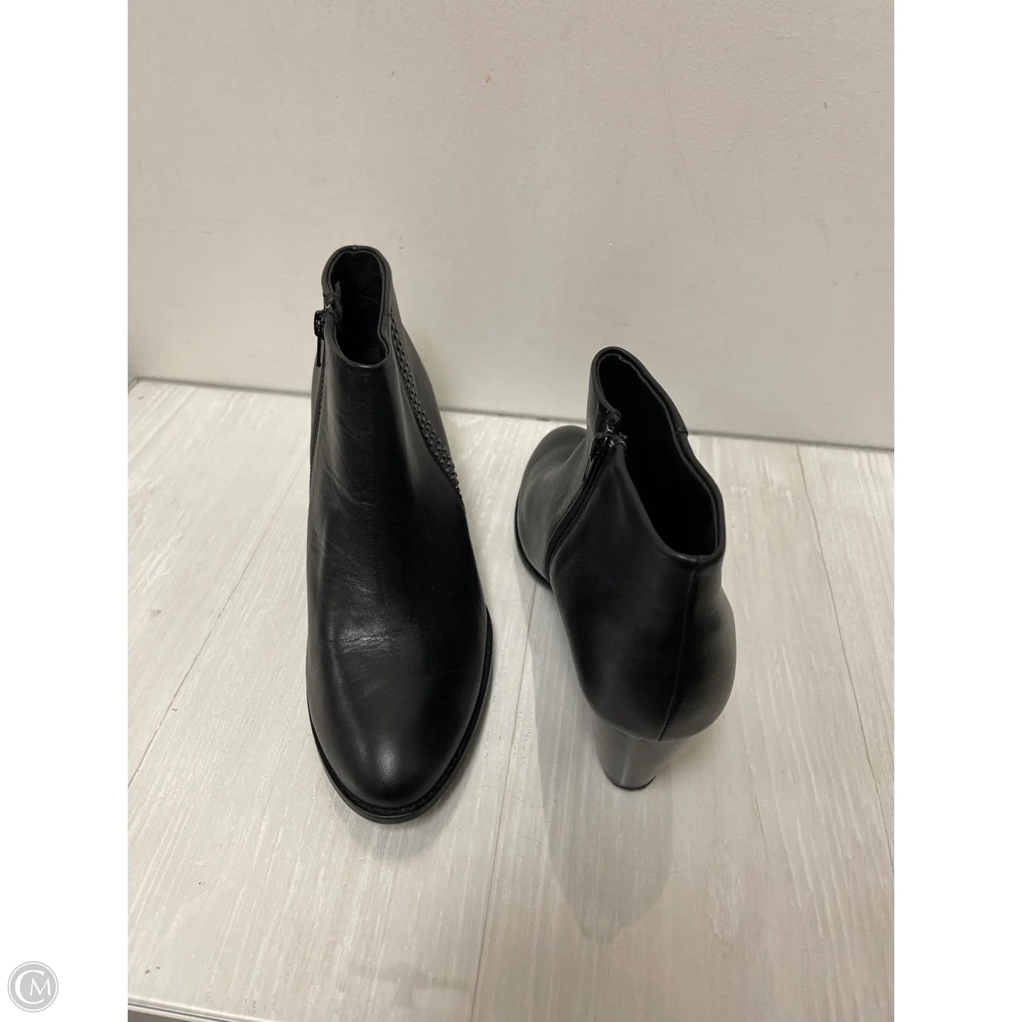 Boots Ankle Heels By Vionic In Black, Size: 10