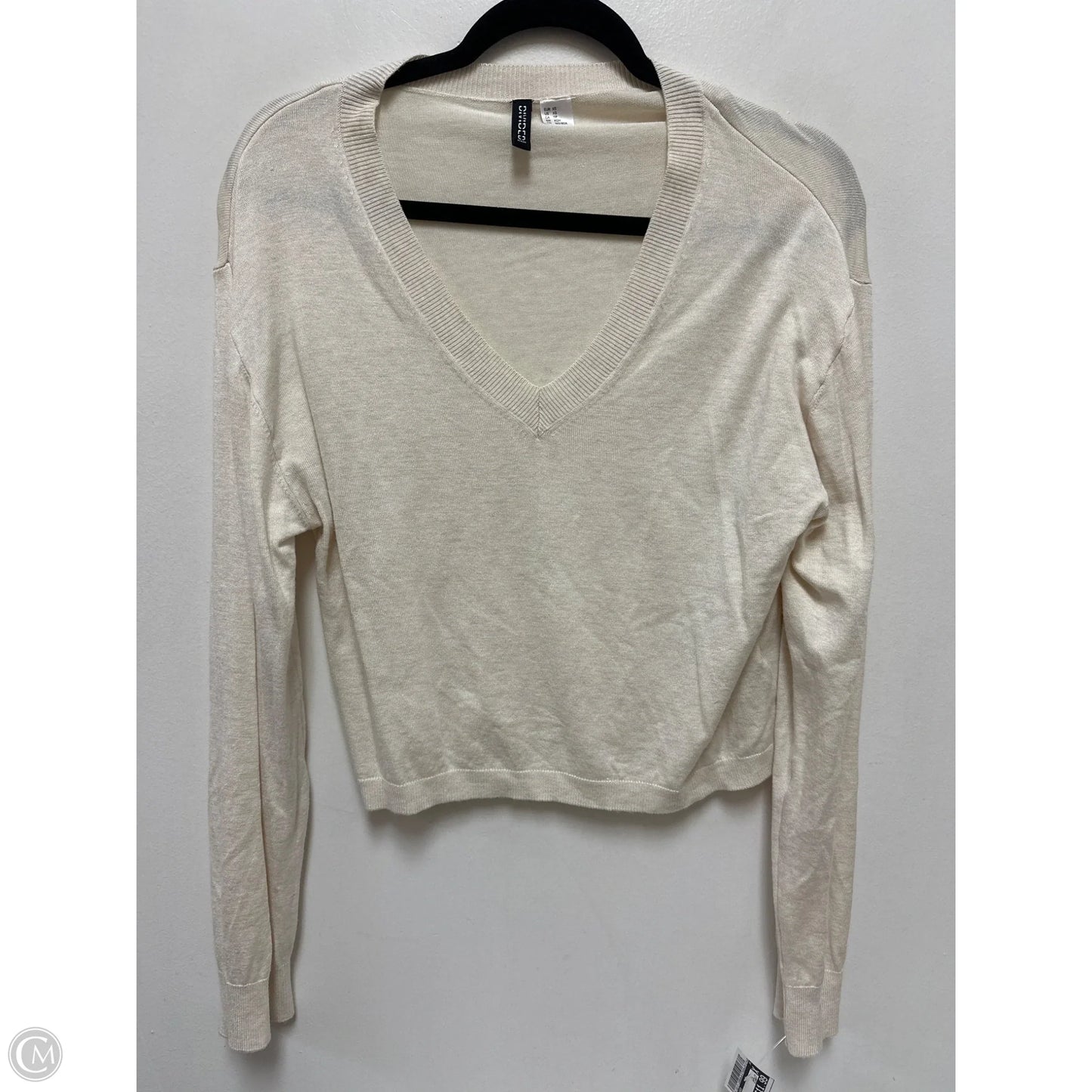Sweater By Divided In Cream, Size: Xs