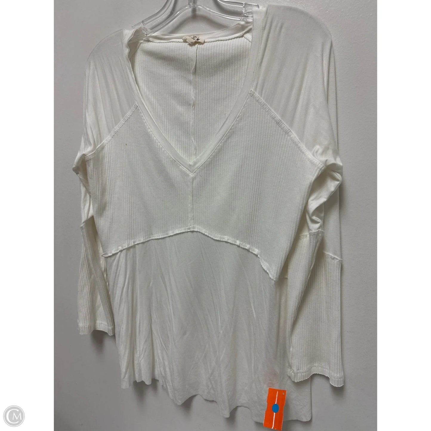 Top Long Sleeve By Pol In White, Size: S