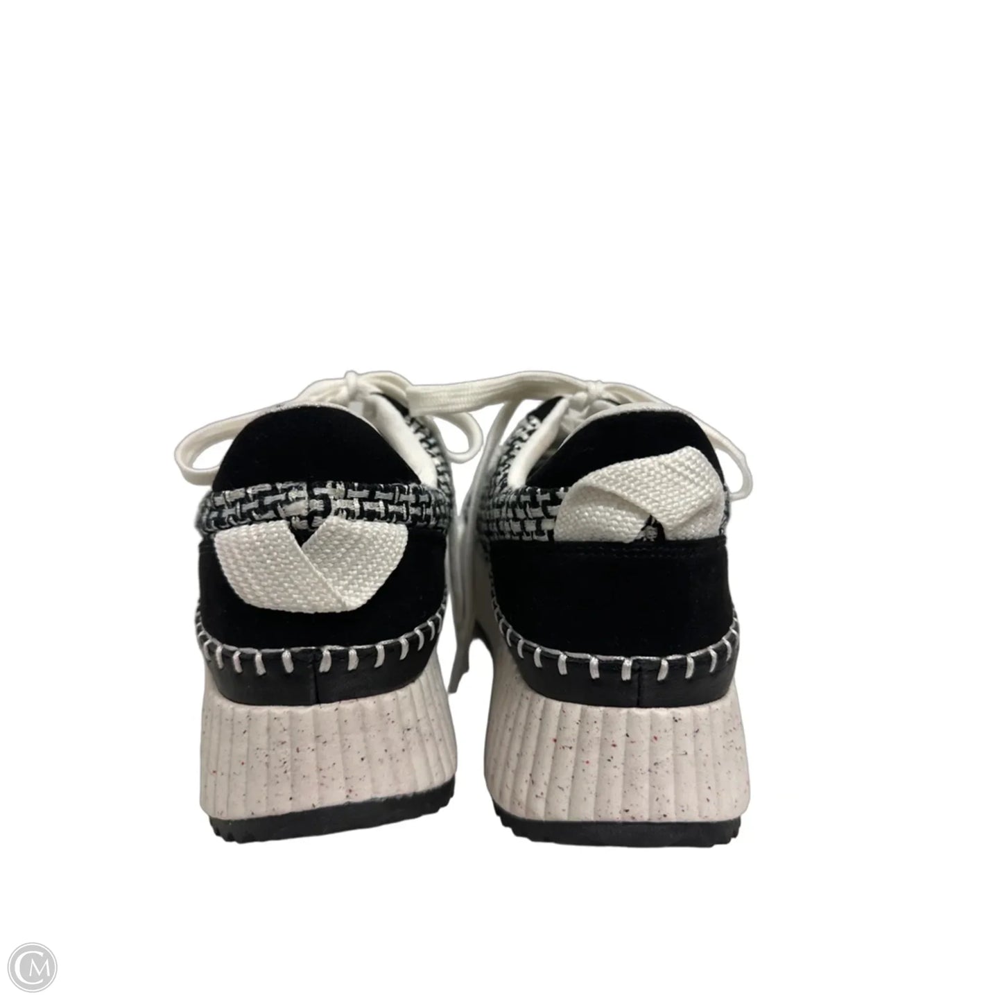 Shoes Sneakers By Universal Thread In Black & White, Size: 7.5