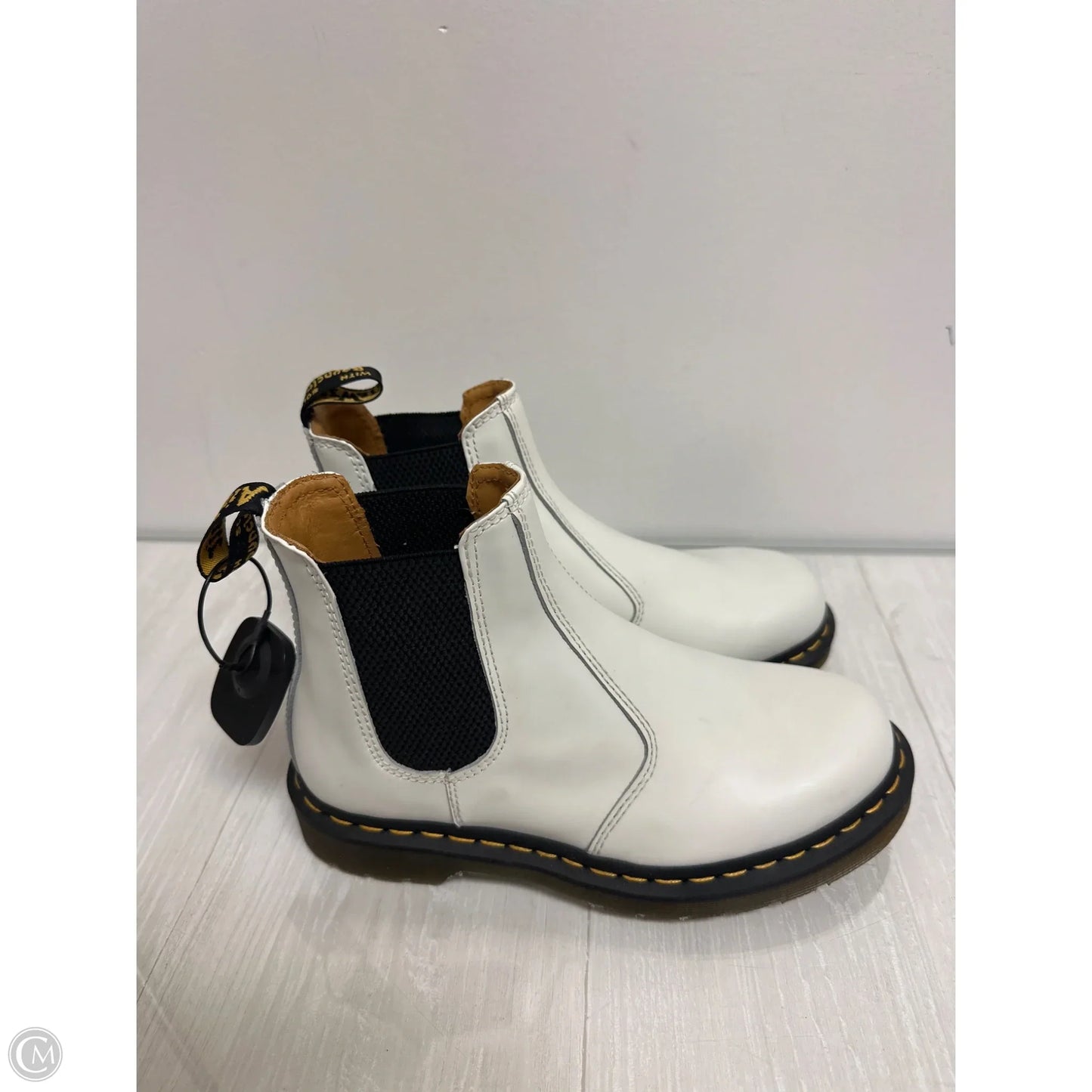 Boots Ankle Flats By Dr Martens In White, Size: 7