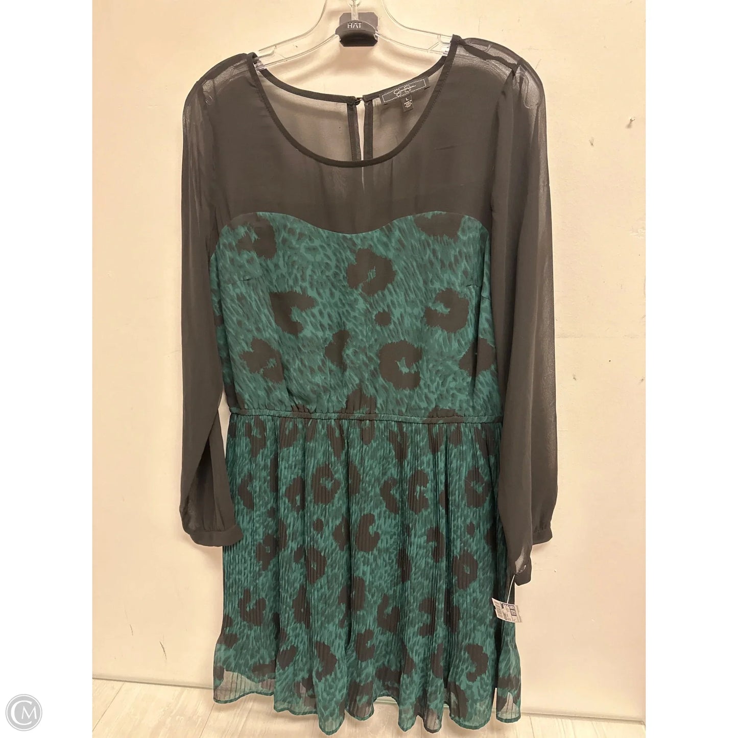 Dress Casual Short By Jessica Simpson In Green, Size: L