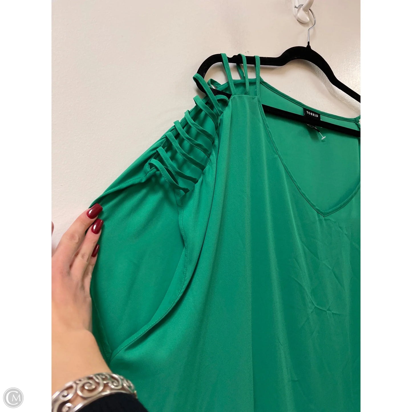 Top Short Sleeve By Torrid In Green, Size: 4x